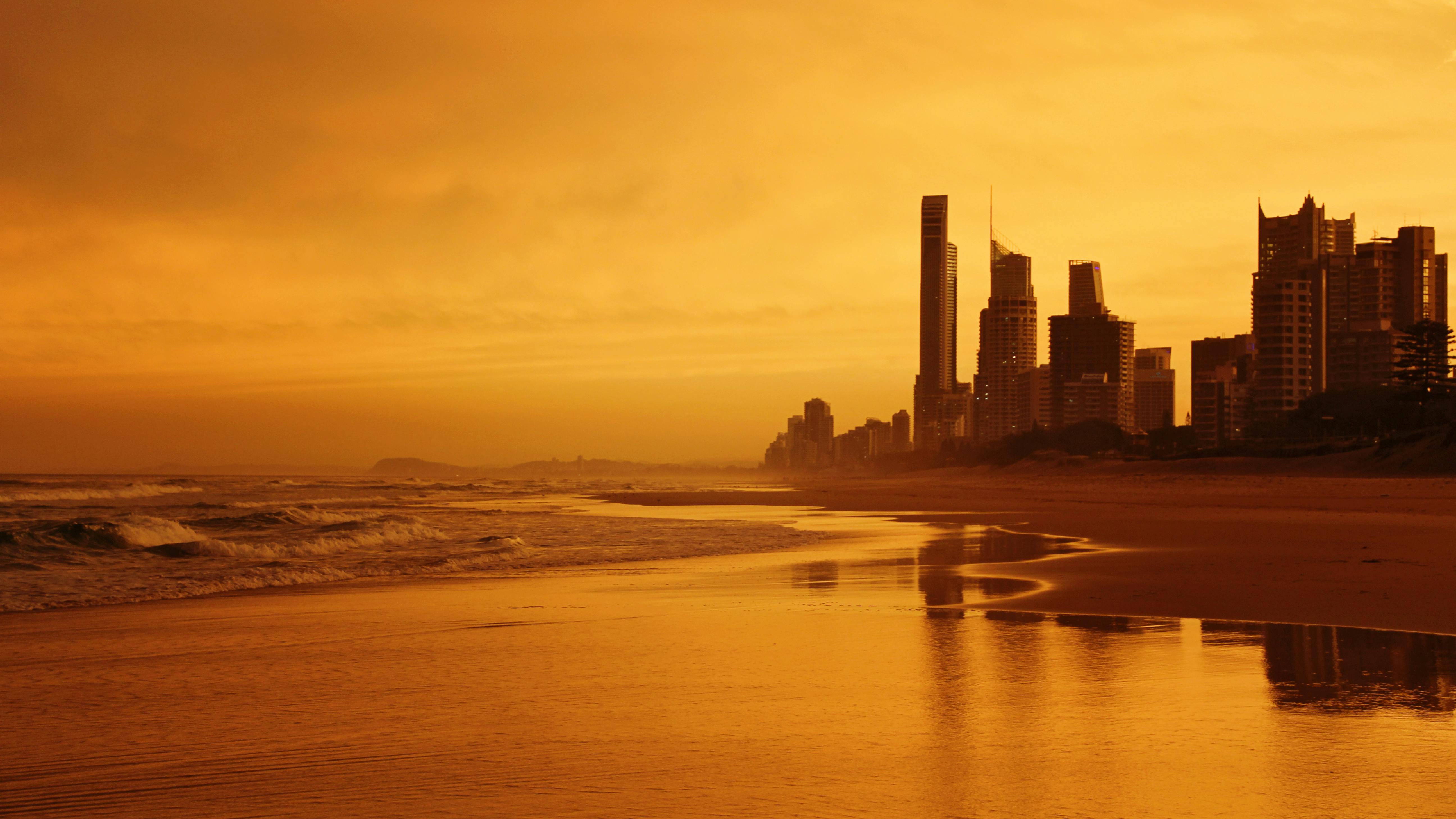 5184x2916 Scenic View Of Ocean During Golden Hour · Free