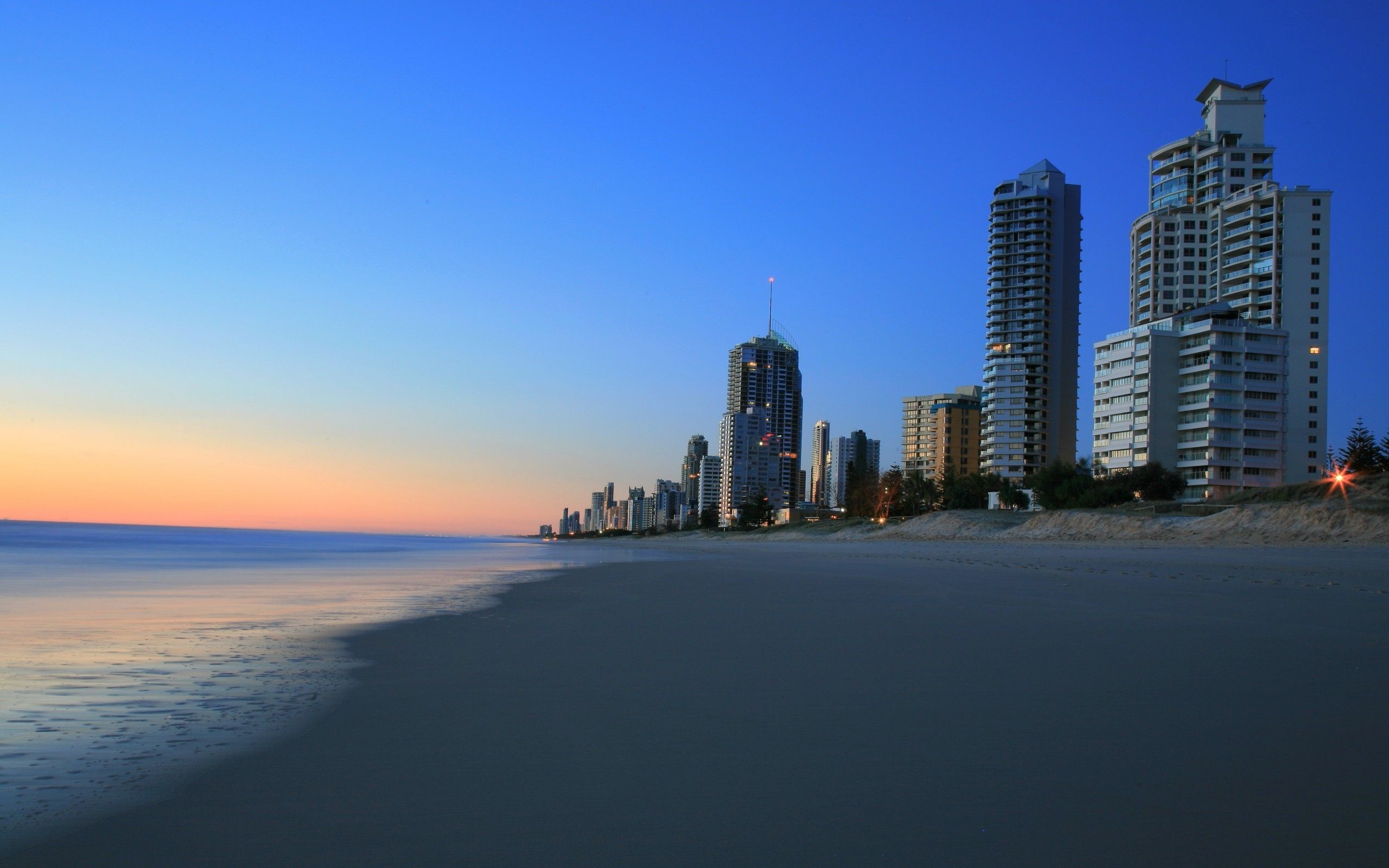 2560x1600 Phone wallpaper: Man Made, Gold Coast, Queensland, Australia, Cities 1177624