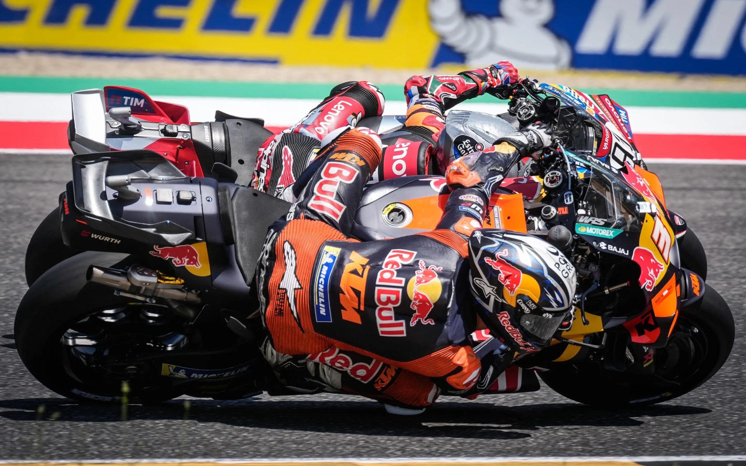 2560x1600 Aprilia shines at Mugello as Bezzecchi wins Italy GP, Marquez makes strong return