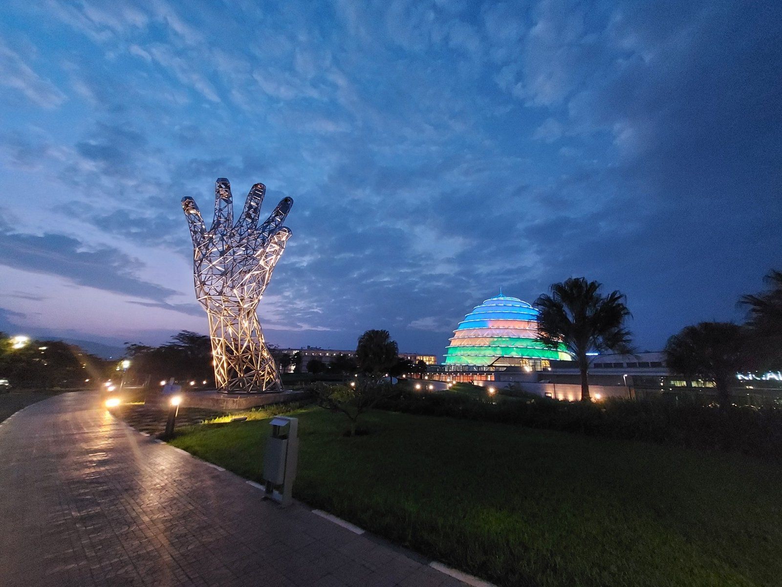 1600x1200 Kigali City tour