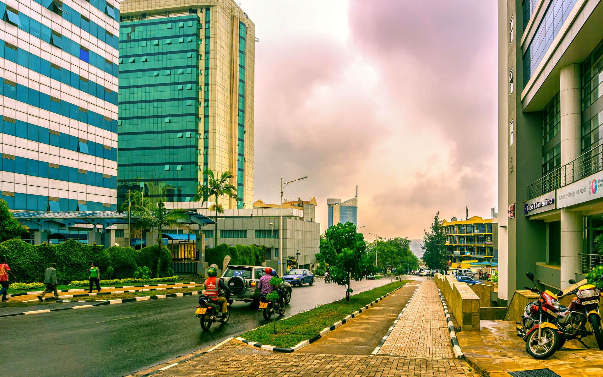 1920x1200 Kigali City