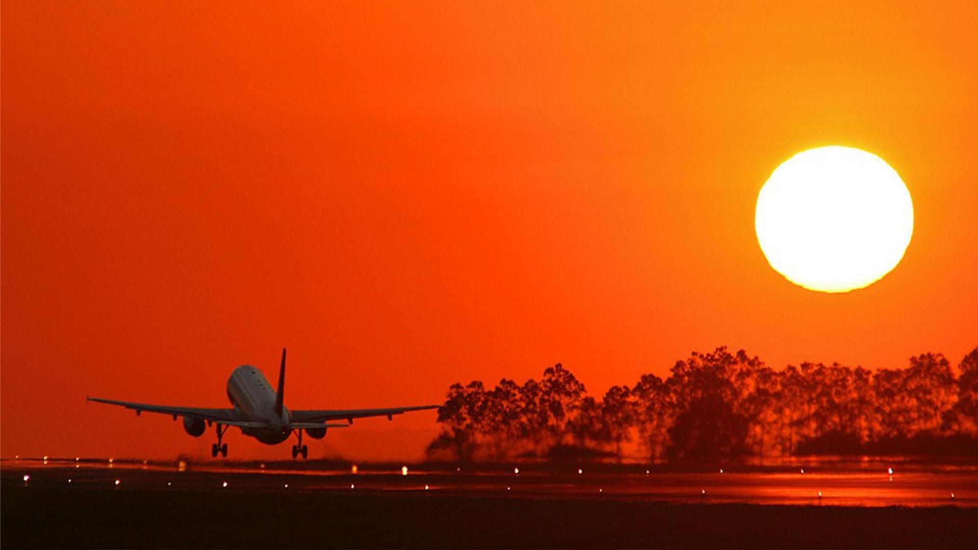 1920x1080 Airplane Sunset Wallpaper