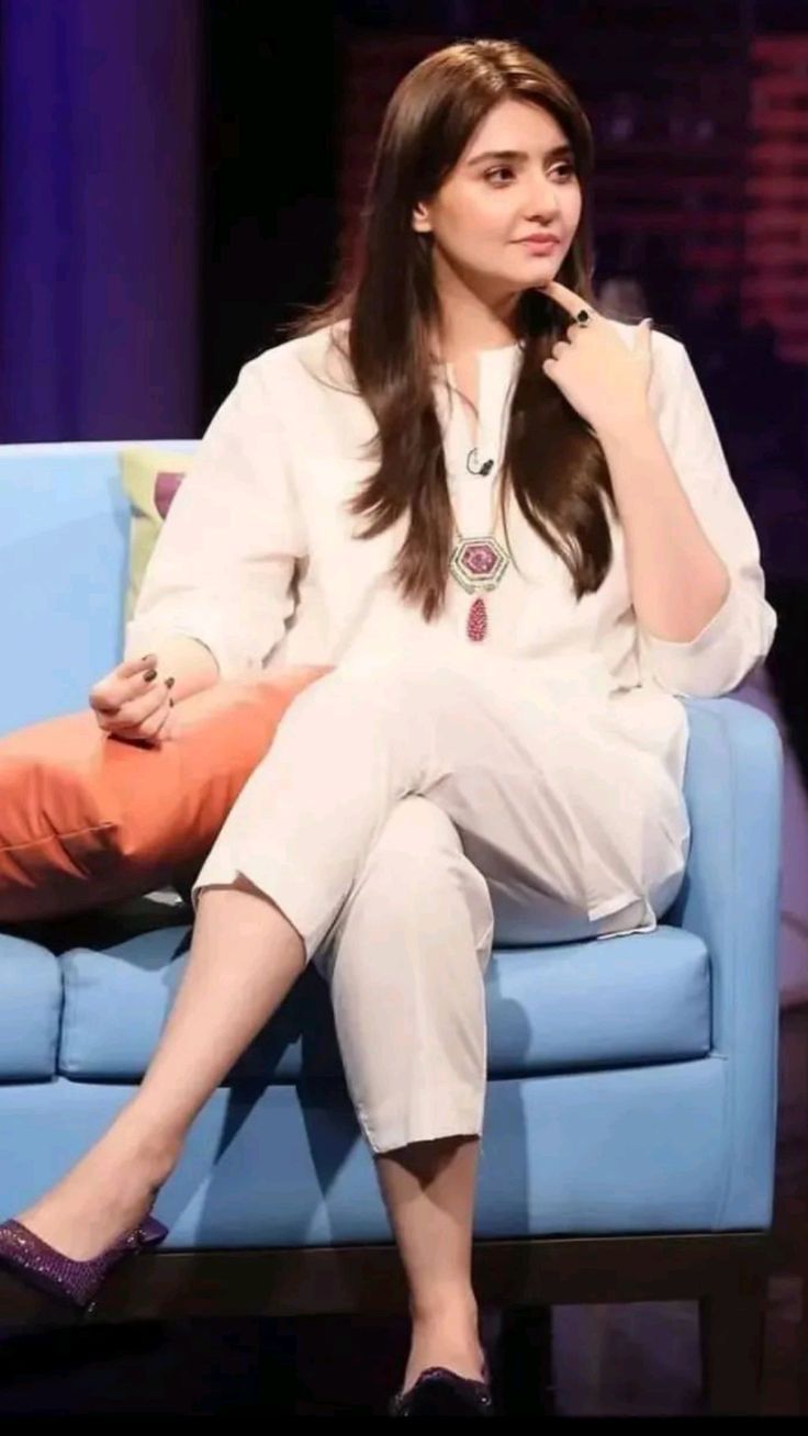 736x1308 Dur e Fishan Actress Media Official #durefishan #ActressMediaOfficial