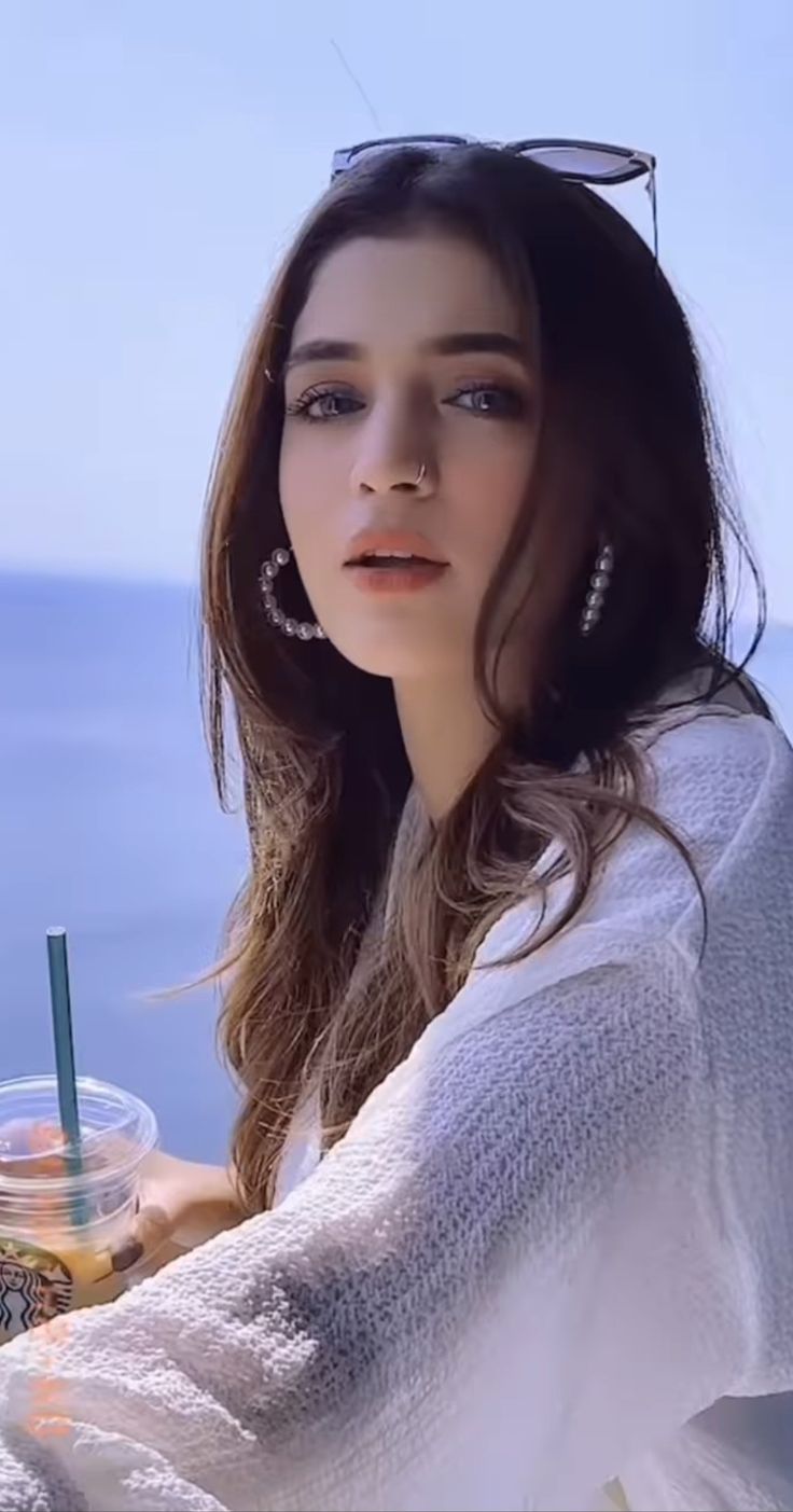 736x1403 Dur e fishan. Hania amir photohoot, Hania amir HD wallpaper, Coastal casual sheer cardigan