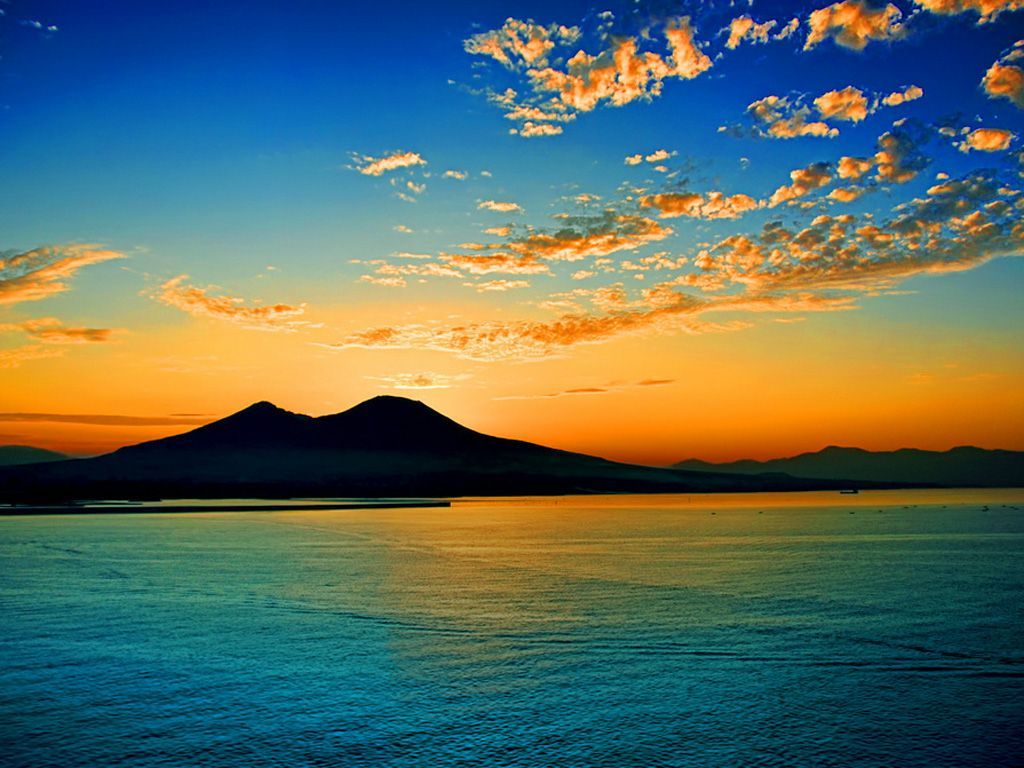 1024x768 Vesuvius Wallpaper