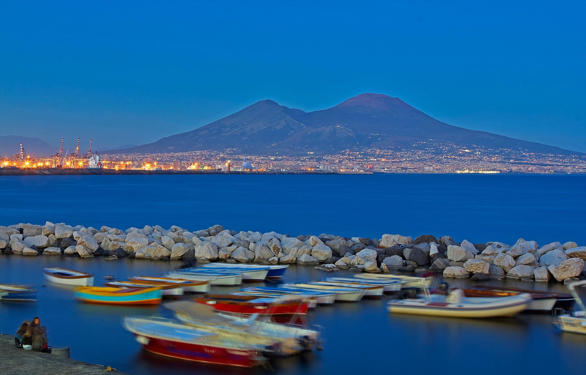 2048x1311 Wallpaper mountains, lights, Italy, Bay, Naples, Vesuvius, Campaign for mobile and desktop, section пейзажи, resolution 2048x1311