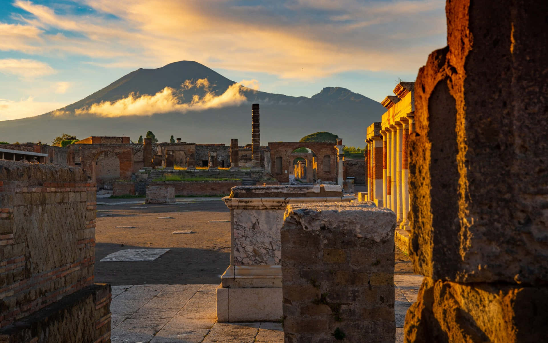 1920x1200 Download Mount Vesuvio Ruins Structures Italy Wallpaper
