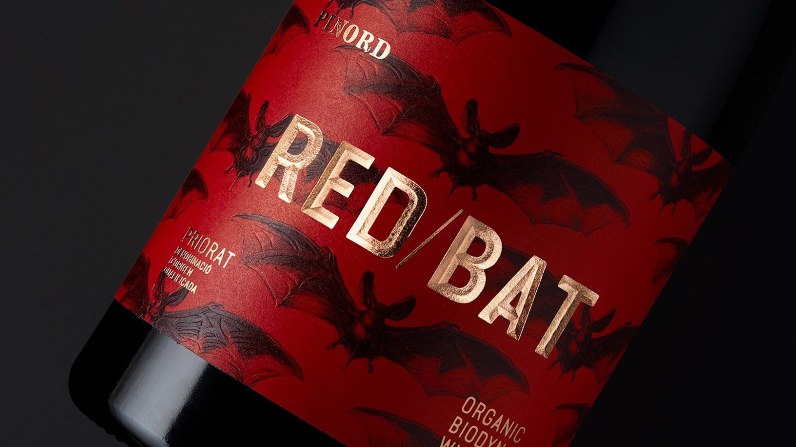 1600x900 Red Bat