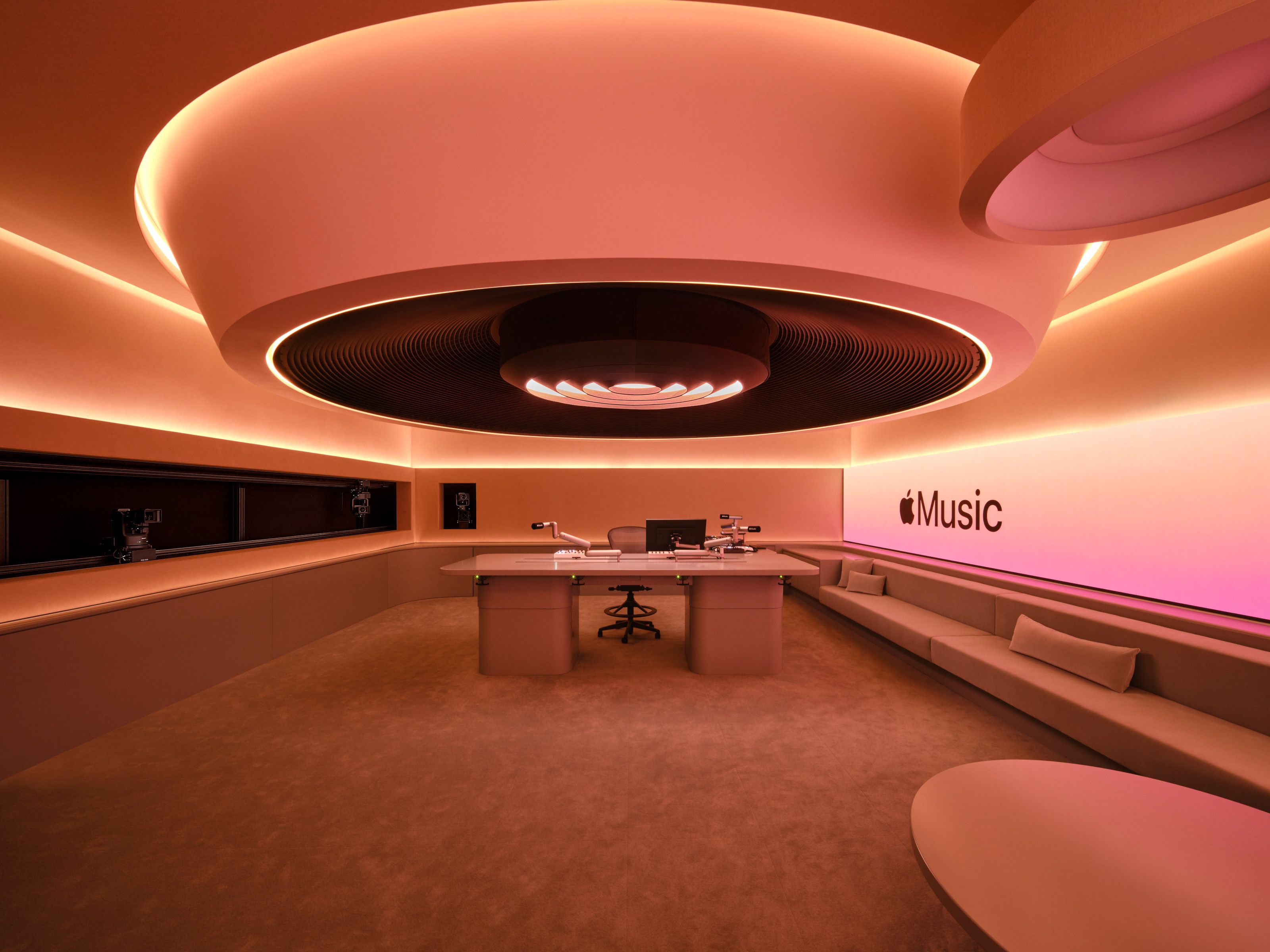 3200x2400 Inside Apple Music Studio at the heart of creative LA. Wallpaper*