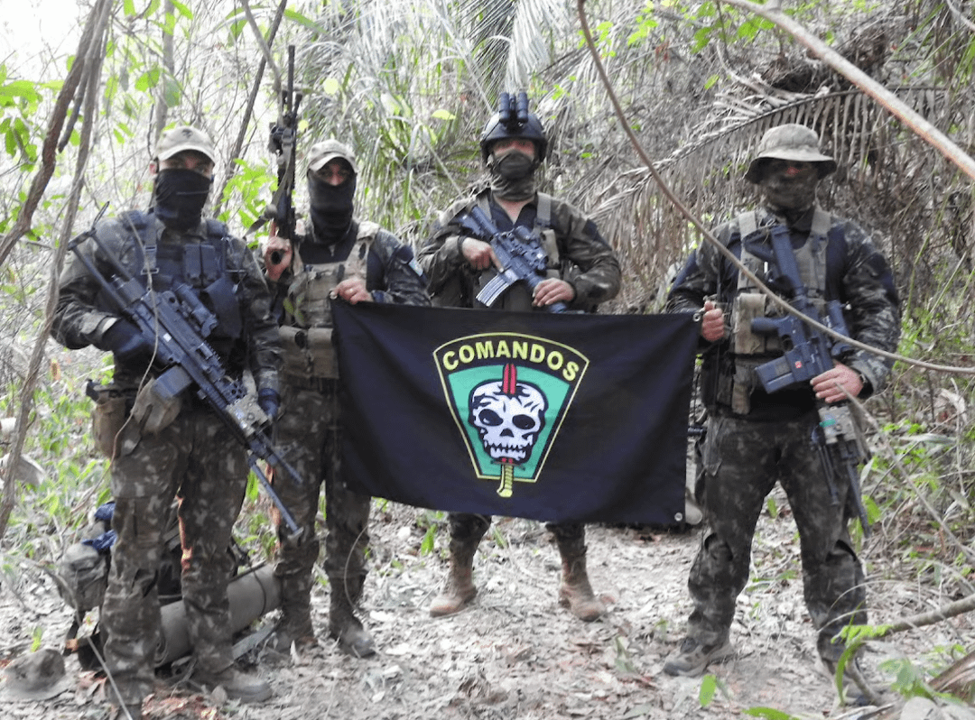 1080x798 Brazilian Army Commandos [1080 X 798]