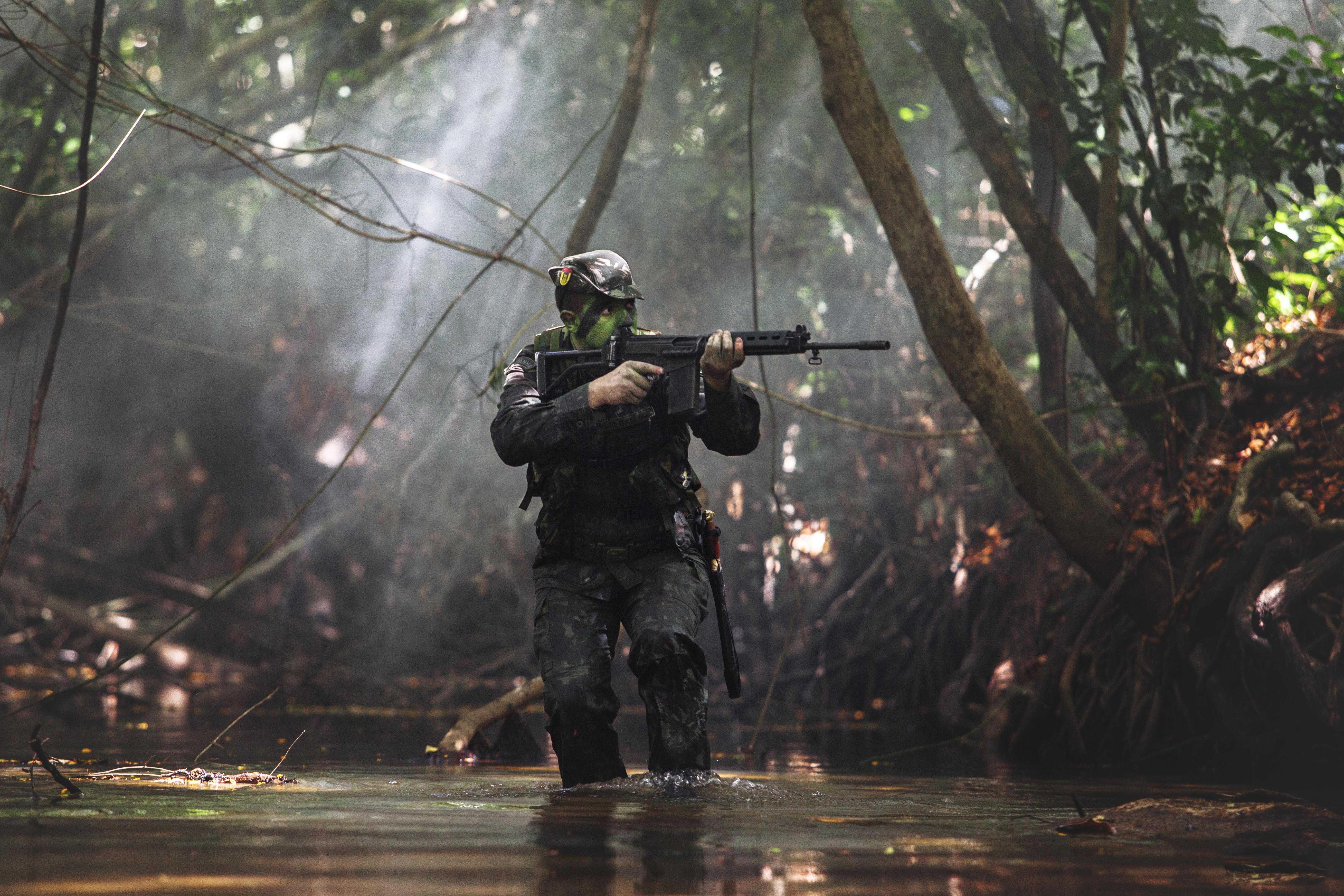 5234x3489 Brazilian Military Officer Of The (CIGS) 'Jungle War Instruction Center' Training Somewhere In The Amazon Forest With His Imbel Para Fal [5234 X 3489]