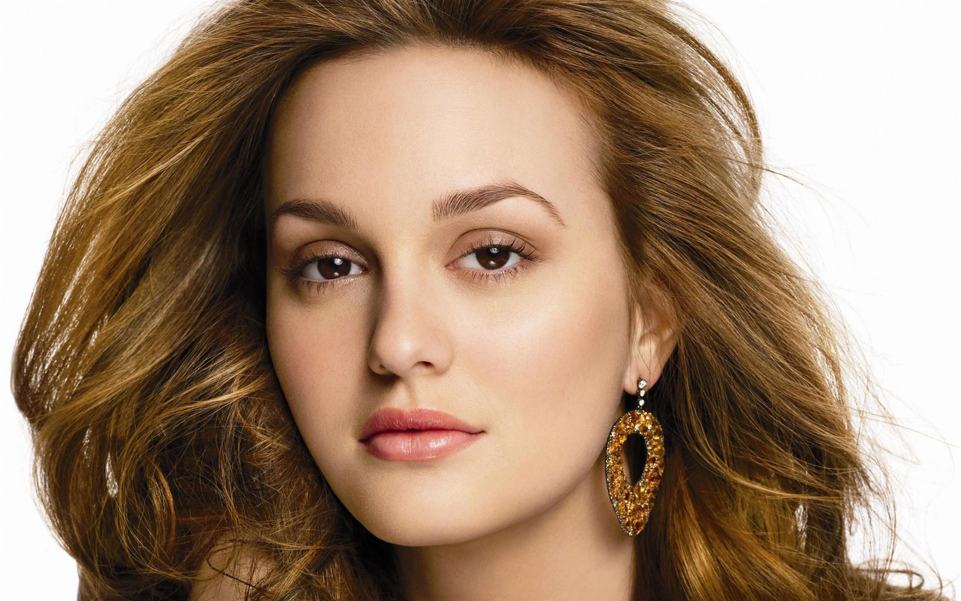 1920x1200 Hollywood Women Actress Wallpaper