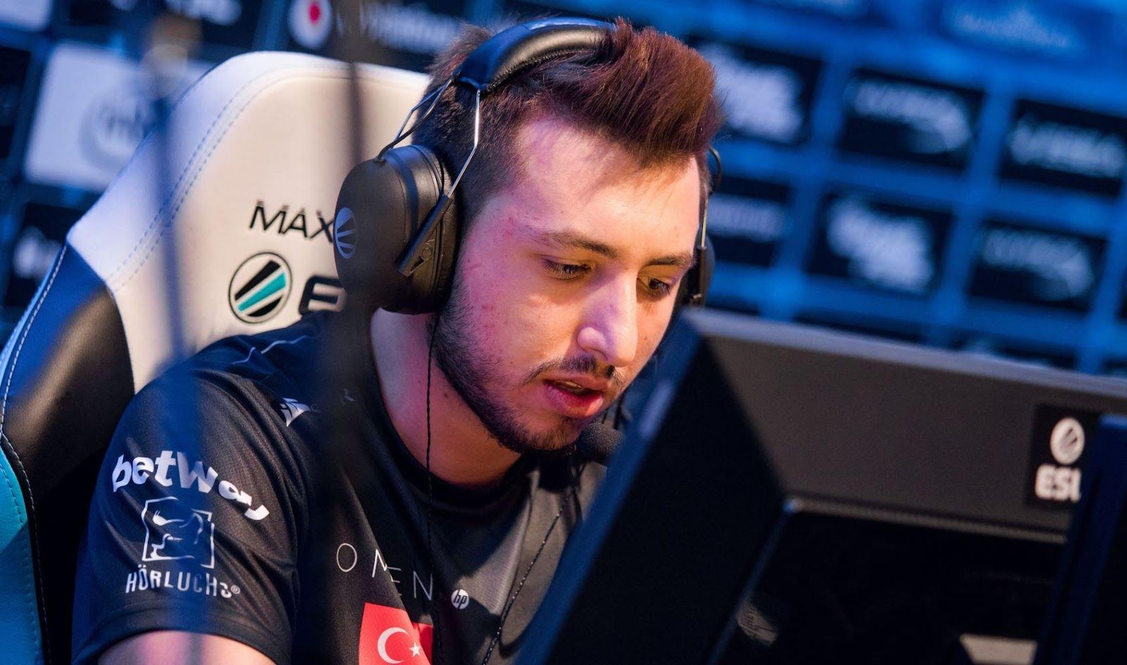 1600x945 Ismailcan Dörtkardeş (XANTARES) ⋆ (CS:GO) ⋙【 Ismailcan Dörtkardeş 】 Biography, crosshair settings, graphics, config → wewatch.gg