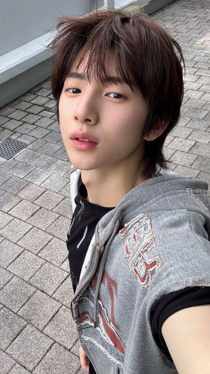 736x1308 Discover 92 CORTIS (코르티스) kim juhoon and boyfriend picture ideas. boy bands, cutie patootie, boy groups and more