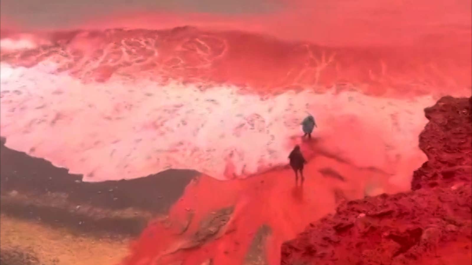 1600x900 Watch: Surreal Scene As Beach Turns Red