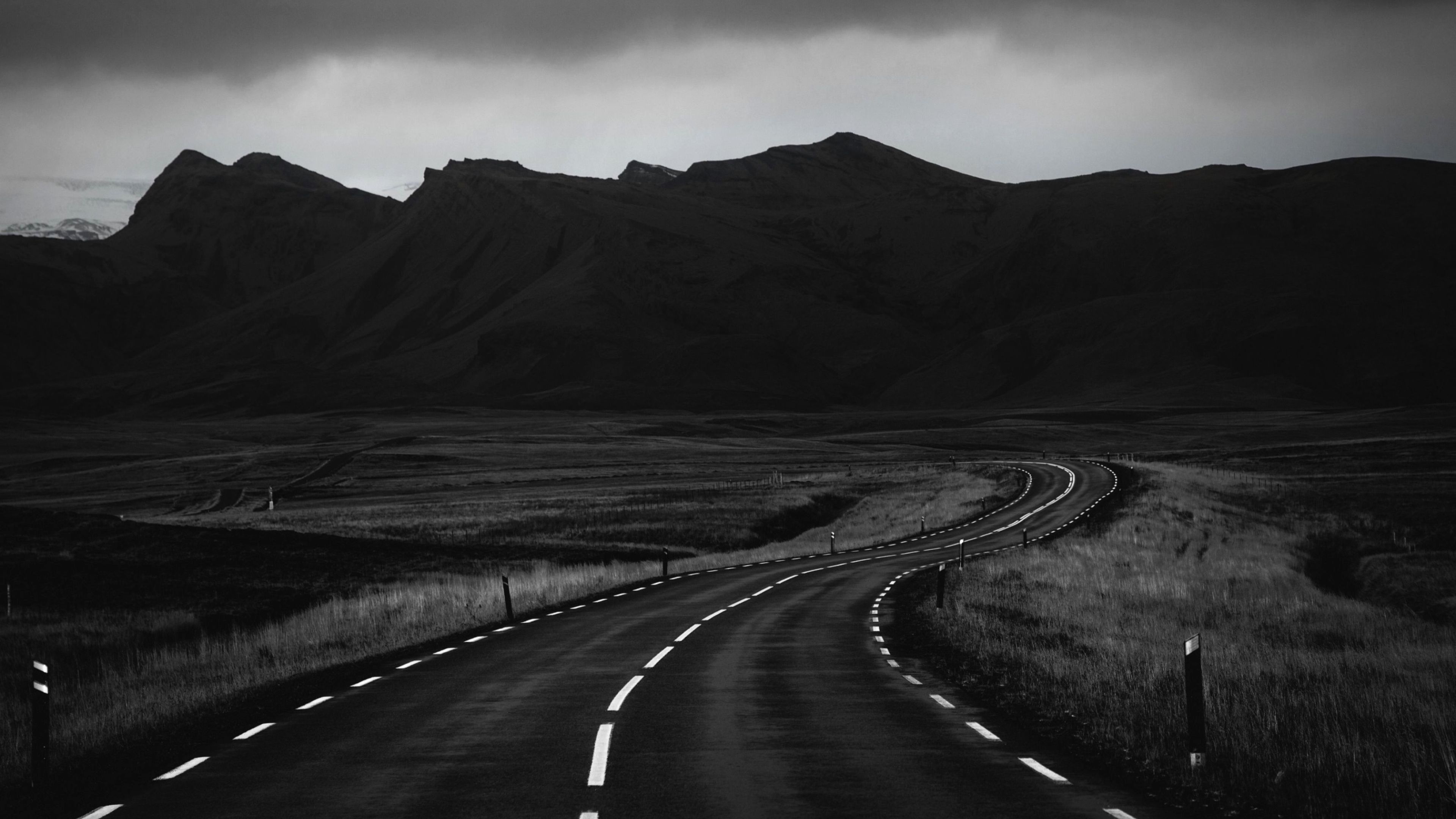 3840x2160 Dark Wallpaper