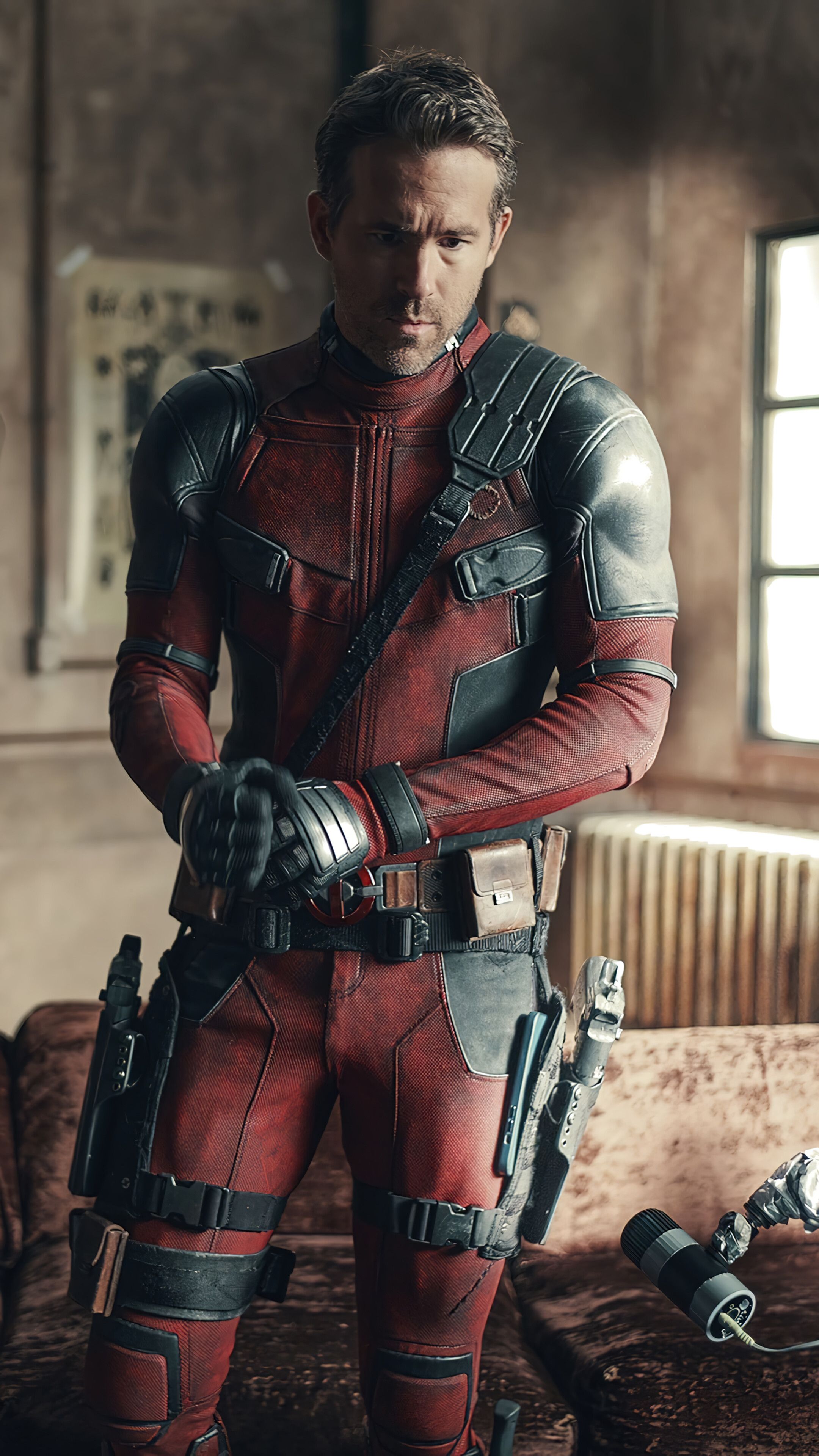 2160x3840 Deadpool & Wolverine Ryan Reynolds 4K Wallpaper iPhone HD Phone i
