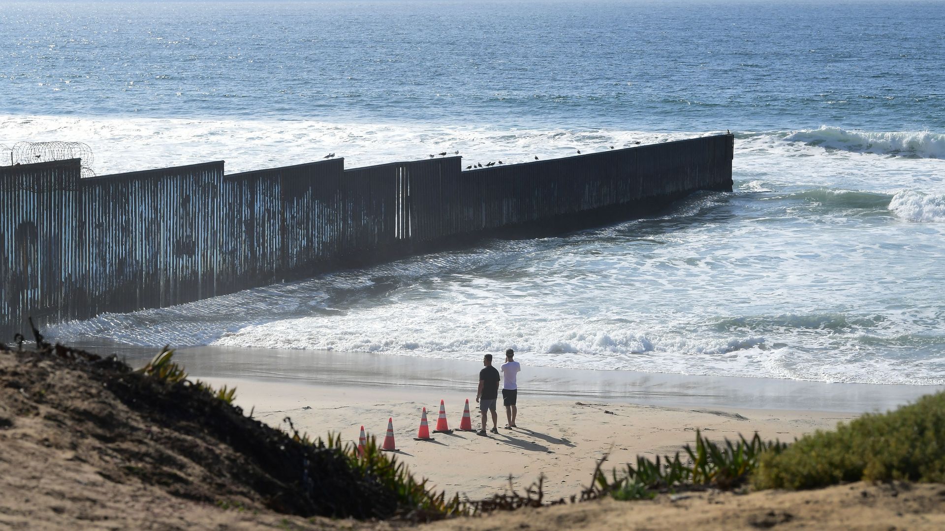 1920x1080 Coronado and Imperial Beach mayors demand state, feds help with sewage crisis San Diego