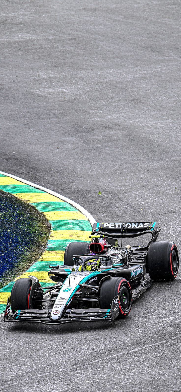 736x1595 Lewis Hamilton Mercedes AMG Petronas F1 Wallpaper Grand Prix 2024