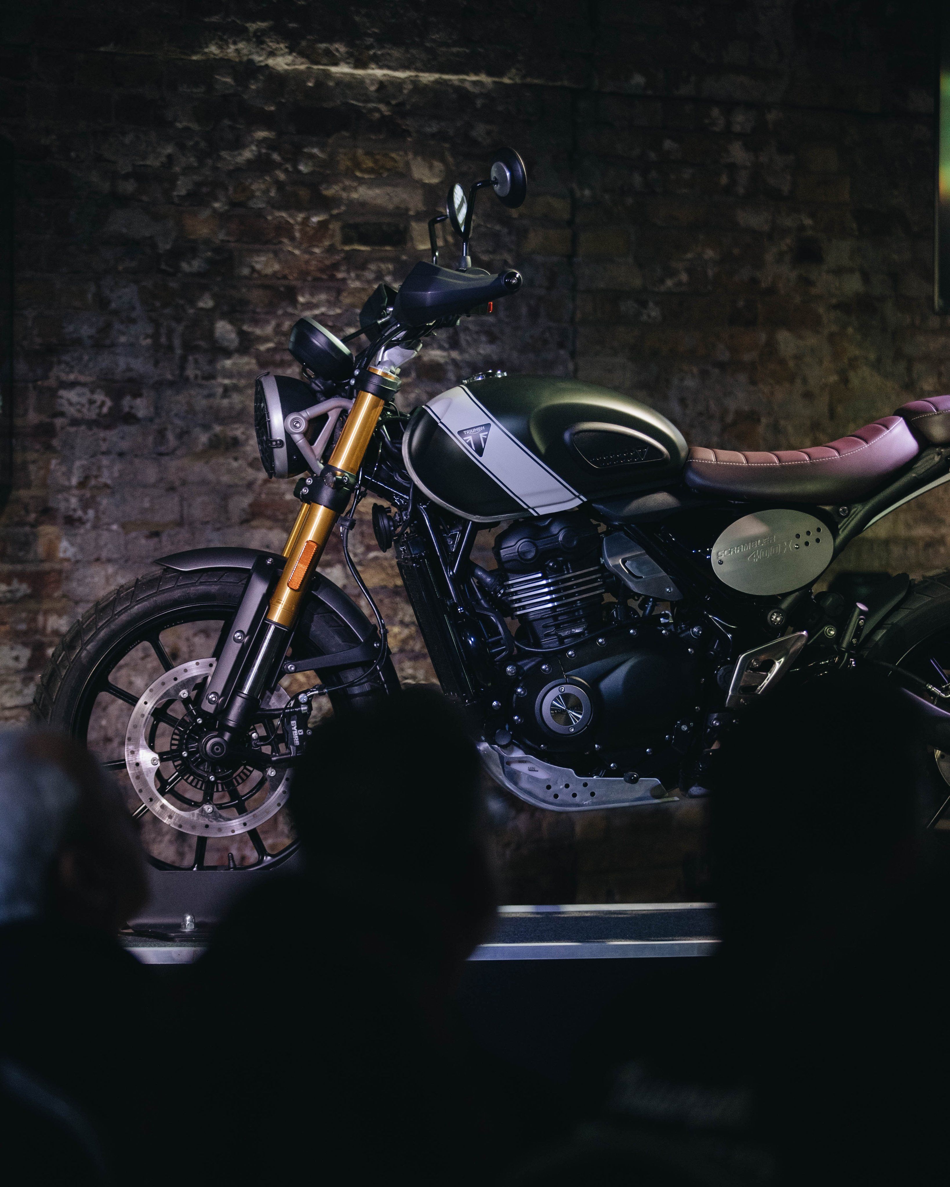 3277x4096 Triumph Scrambler 400 X Wallpaper