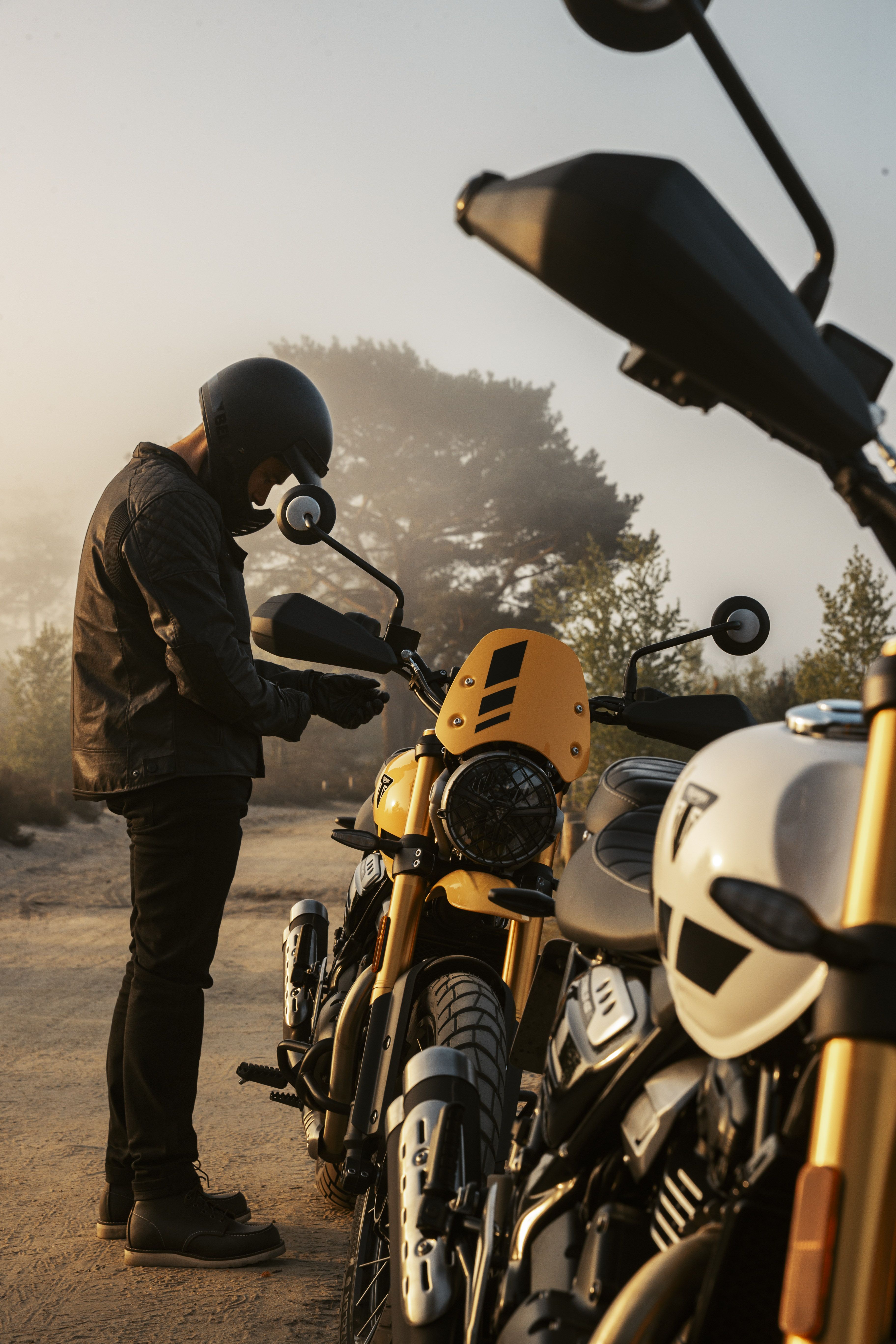 3648x5472 Triumph Scrambler 400 XC Motorcycle