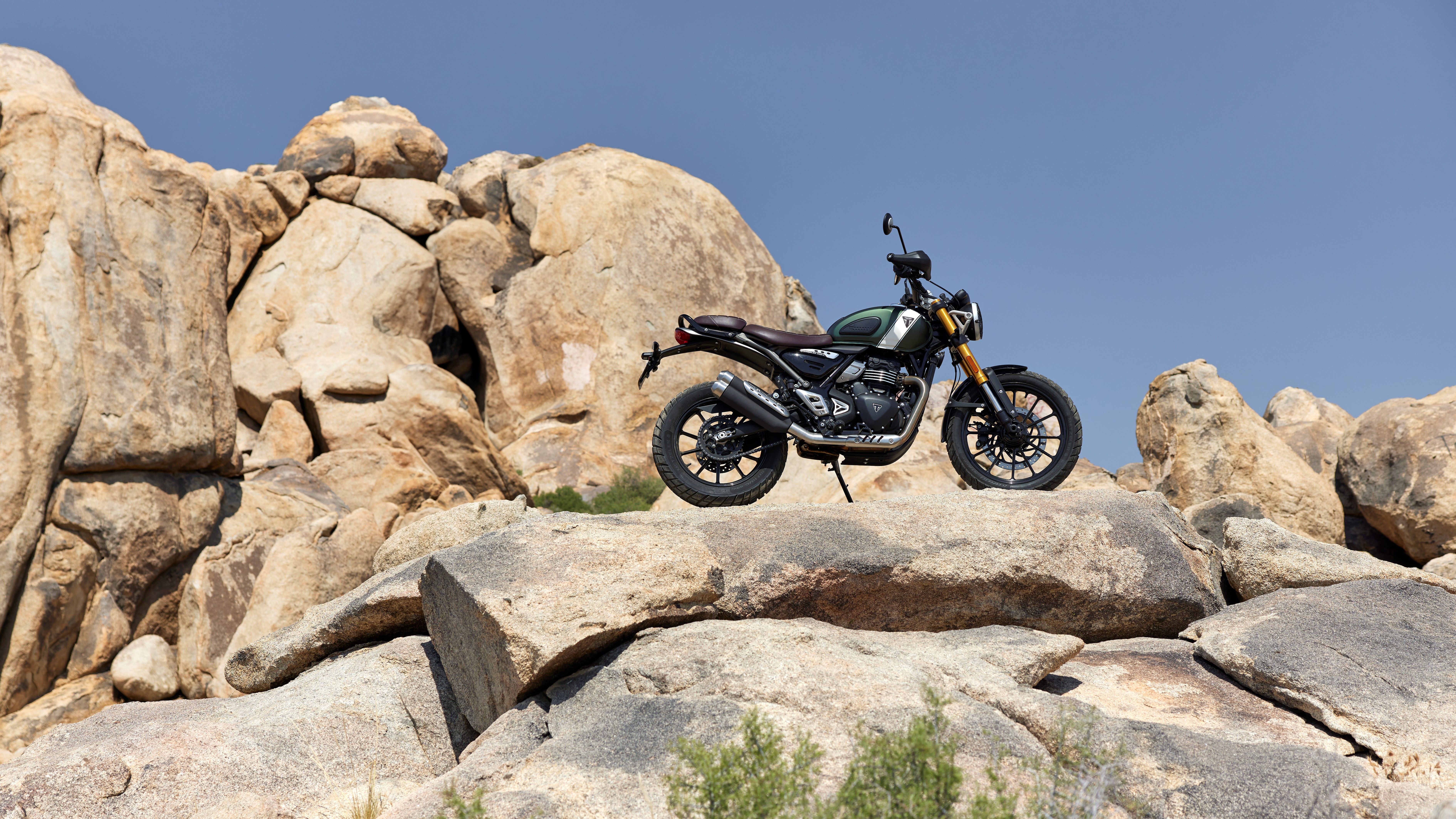 7558x4251 Triumph Scrambler 400X HD Wallpaper for Desktop Downloadx5464