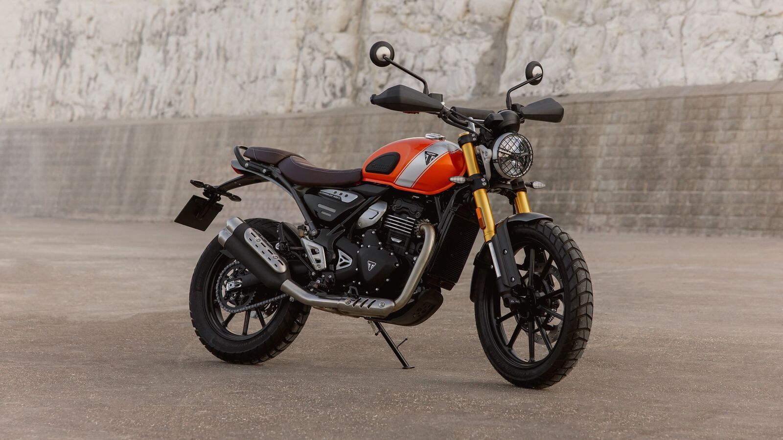 1600x900 Triumph Scrambler 400 X revealed in a new colour for Europe