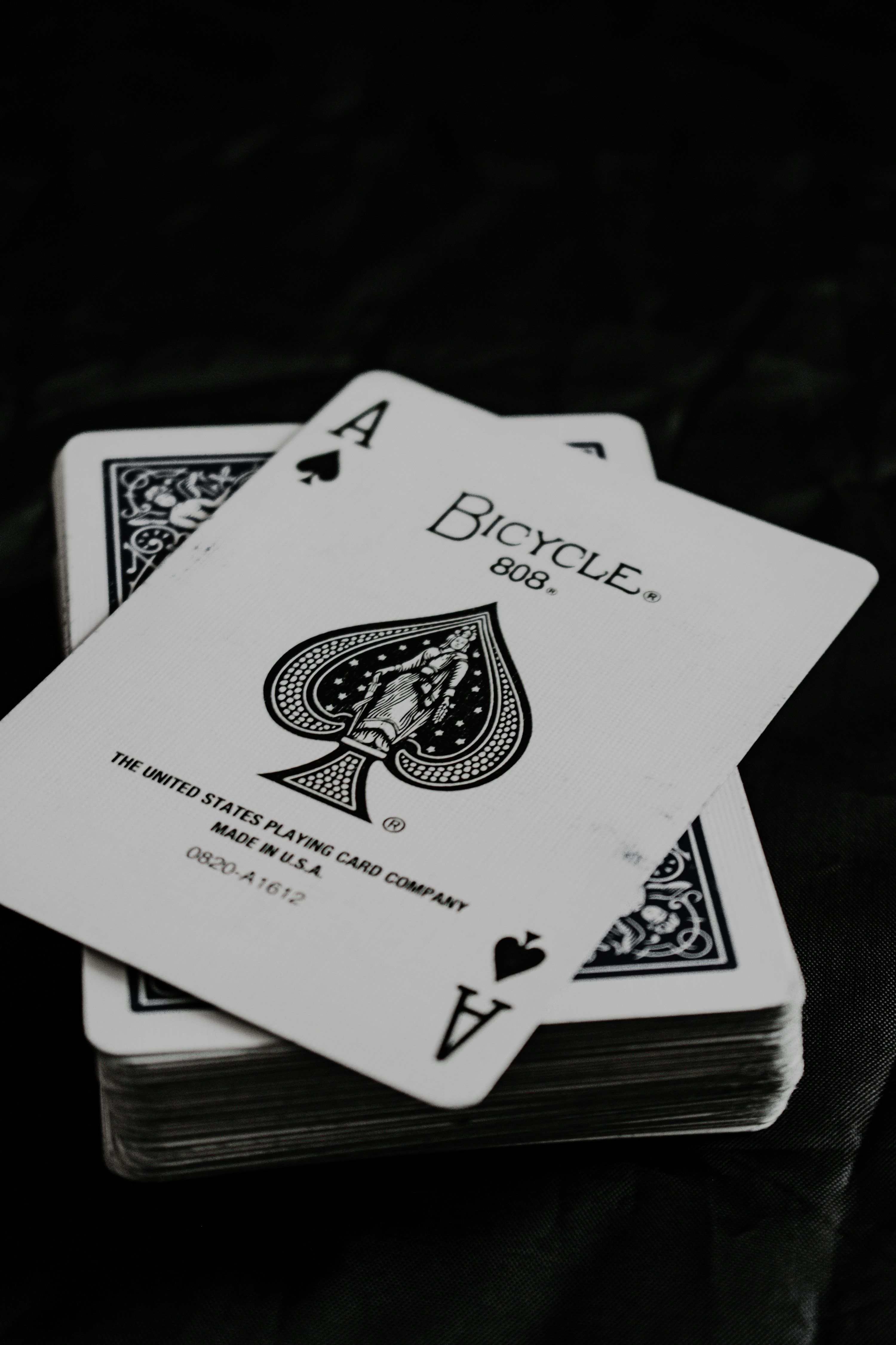 3000x4500 Foto Kartu remi ace of spade
