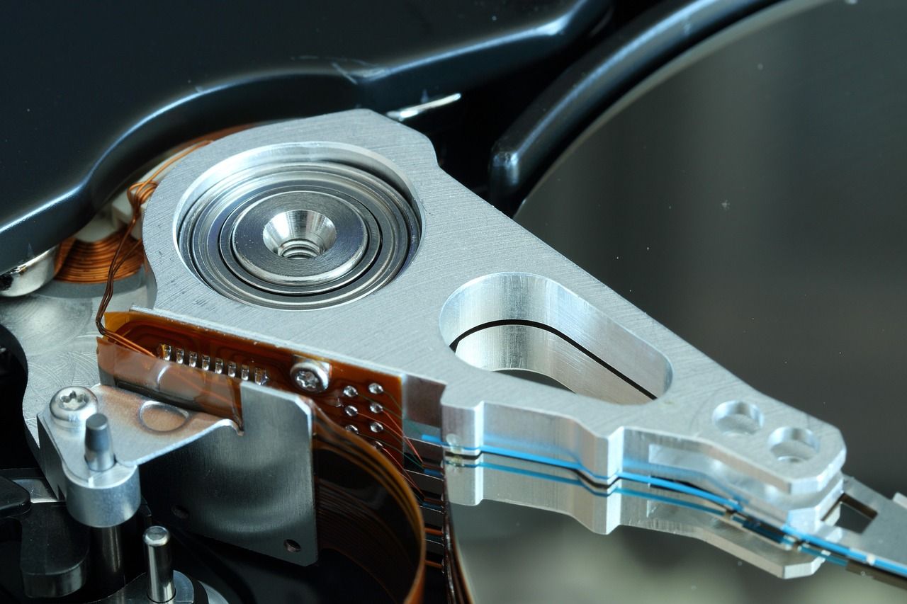 1280x853 Harddisk Disk Drive Head