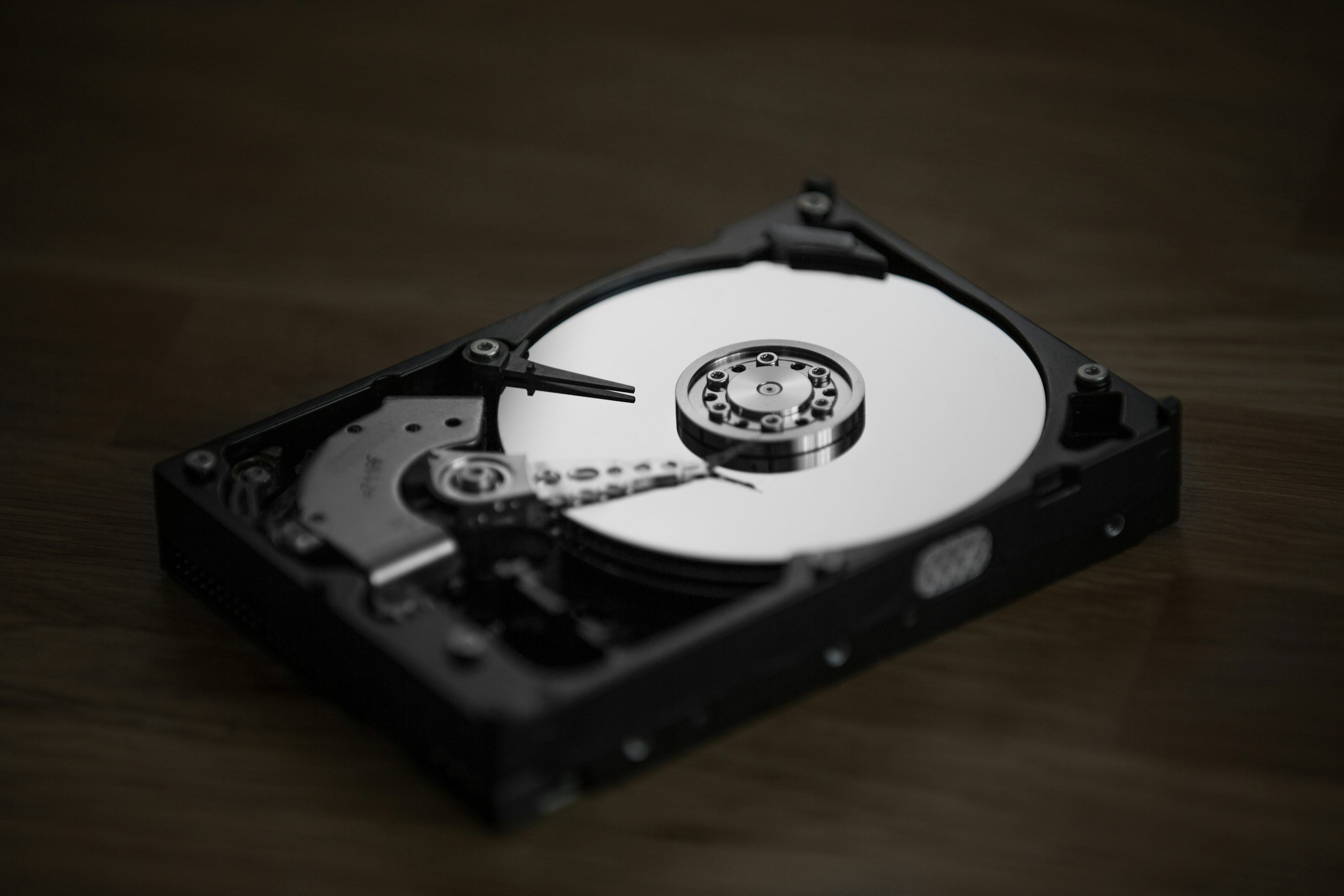 3000x2000 Black and silver hard disk drive photo