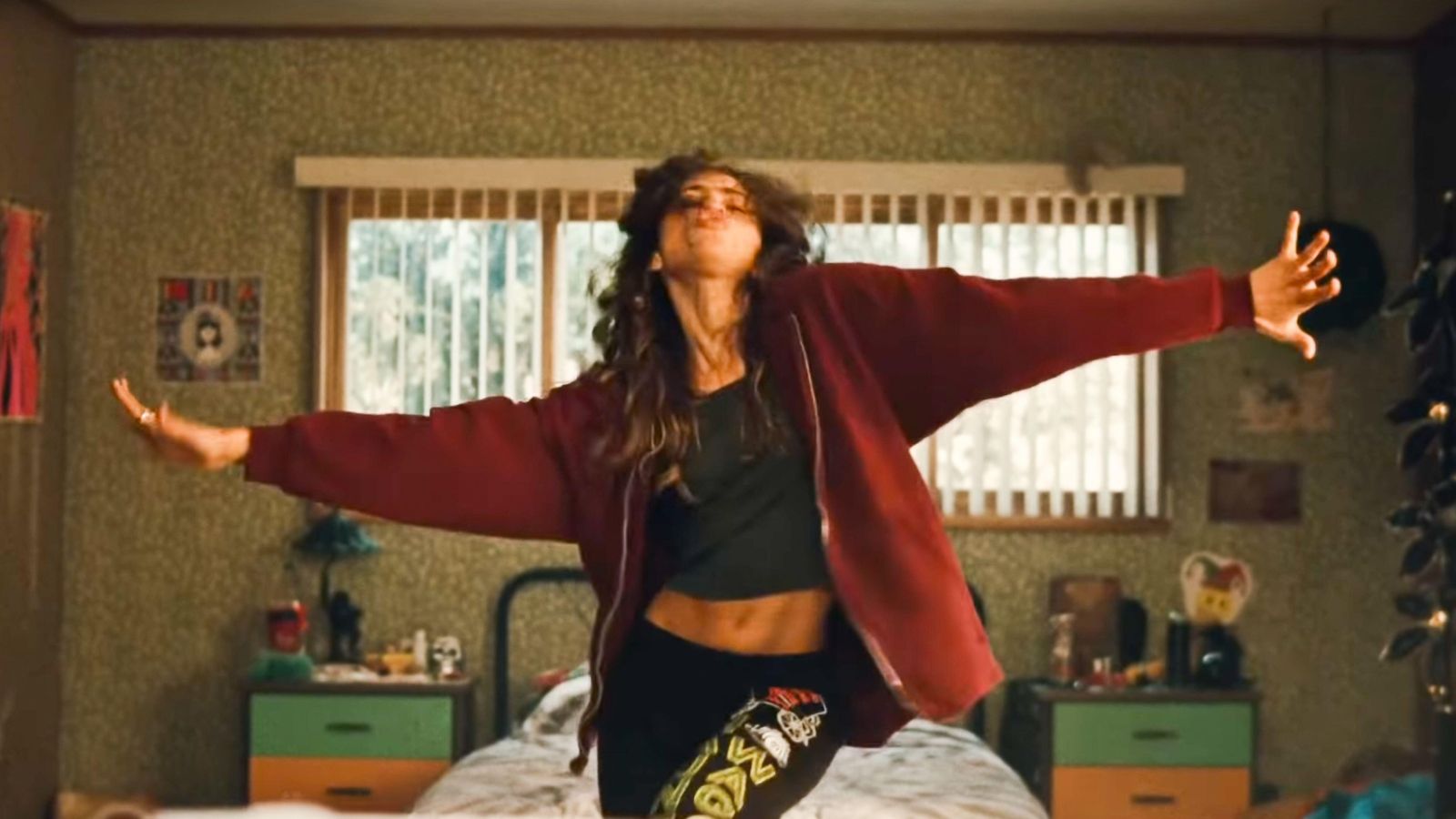 1600x900 How to recreate Rue's Euphoria outfits. My Imperfect Life