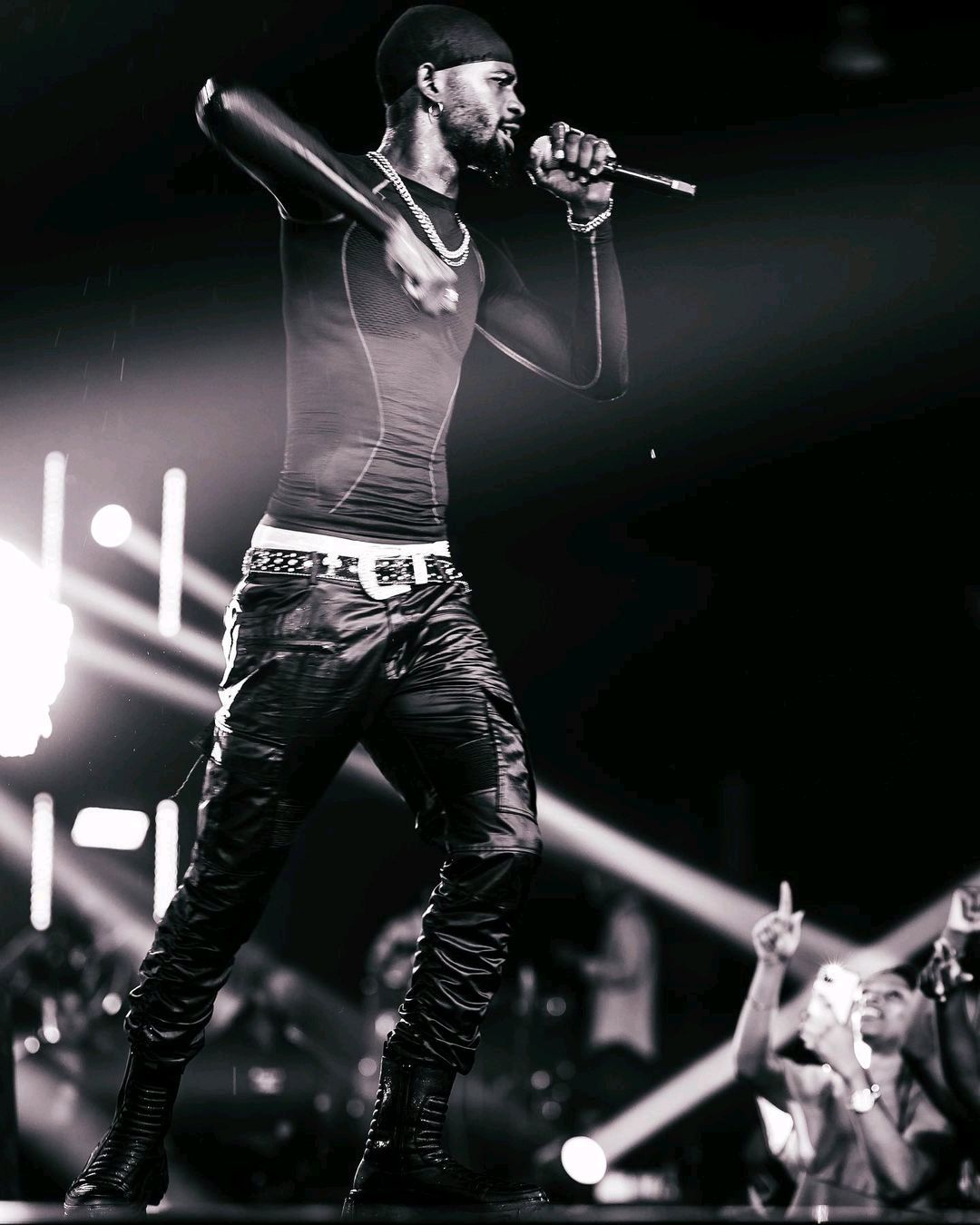 1080x1350 Black Sherif Wallpaper