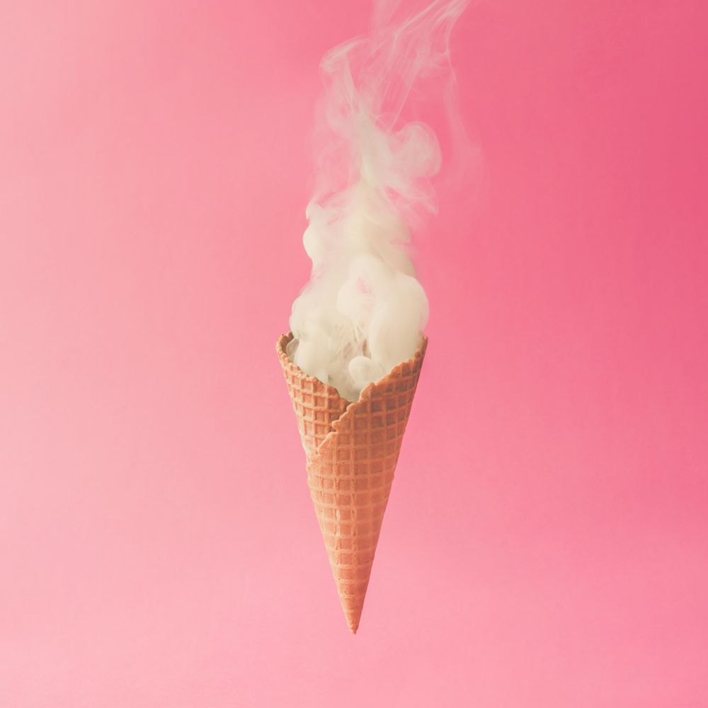 1000x1000 Ice cream cone smoke on pastel pink background Photo (43aJg0)