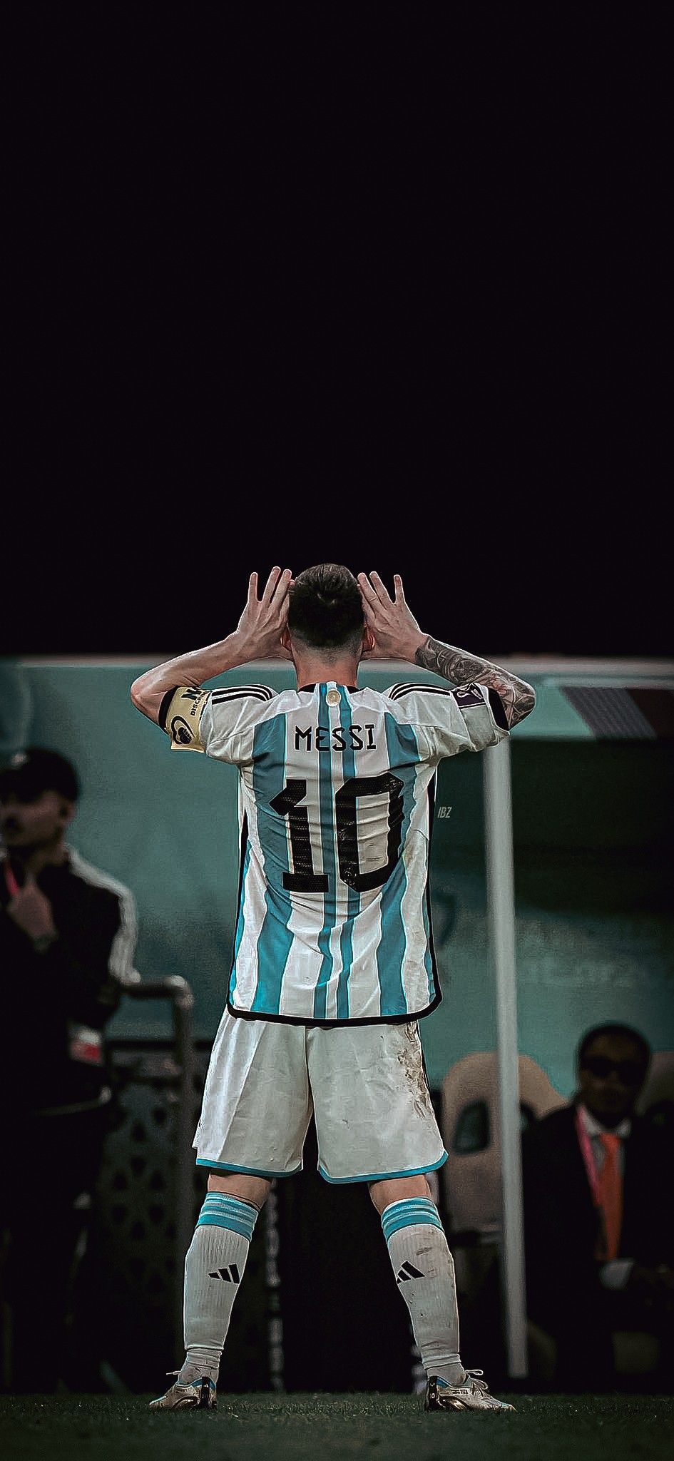 945x2048 Messi Netherlands