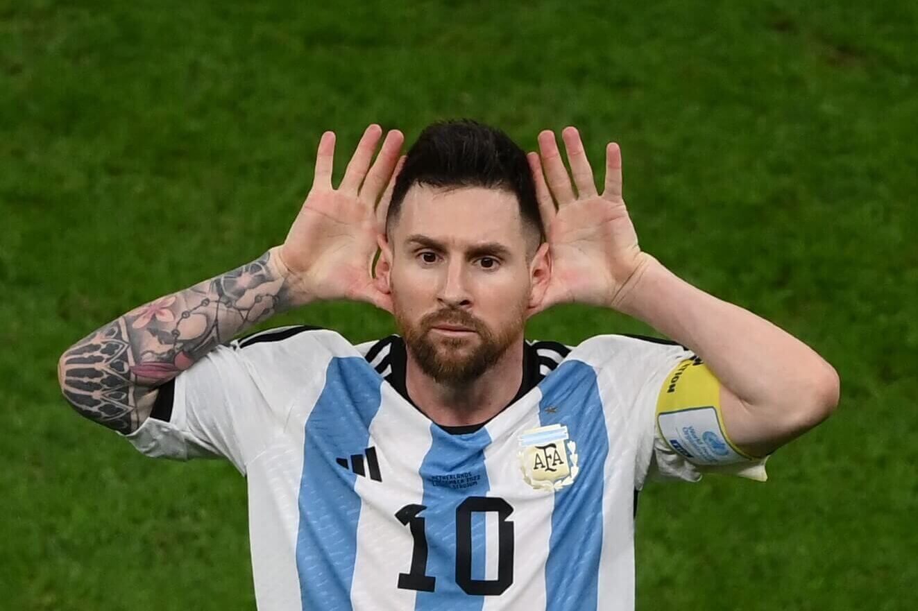 1323x881 Messi Vs Netherlands Wallpaper
