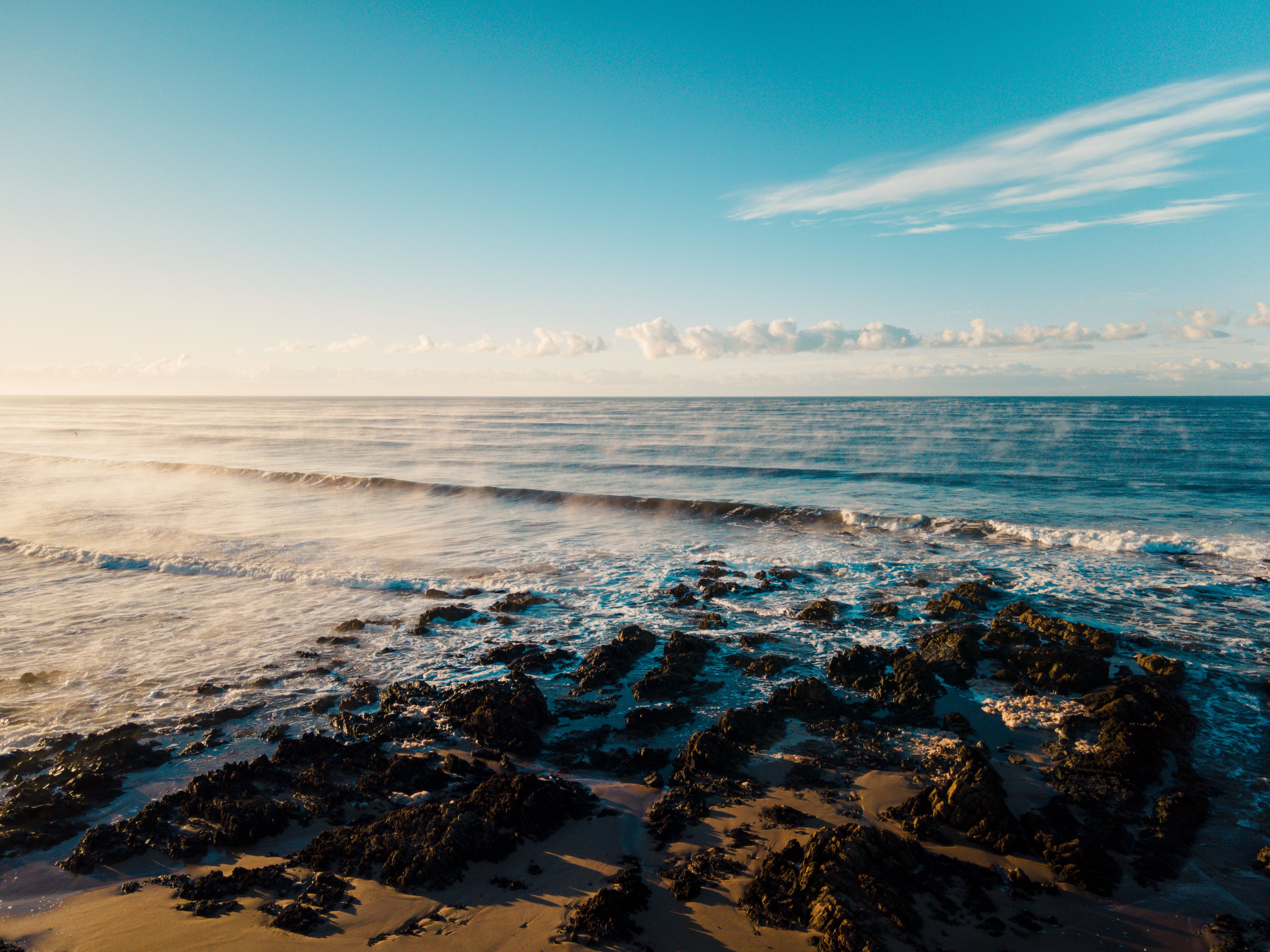 7953x5965 Vast Ocean at Dawn · Free