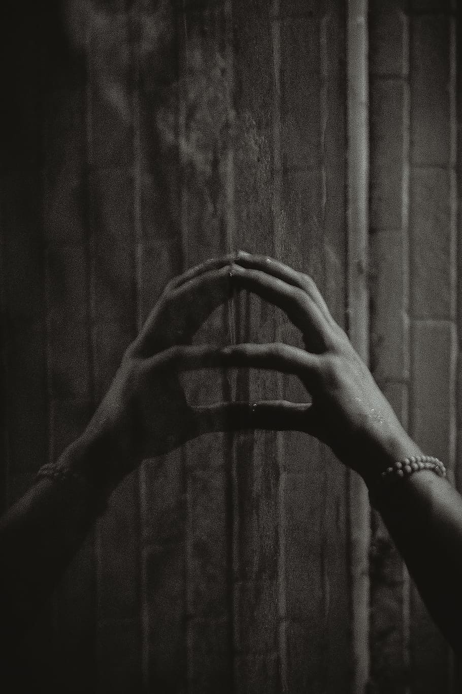 910x1365 person touching wall, hands, wall, fingers, arm, horror, mirror, reflection