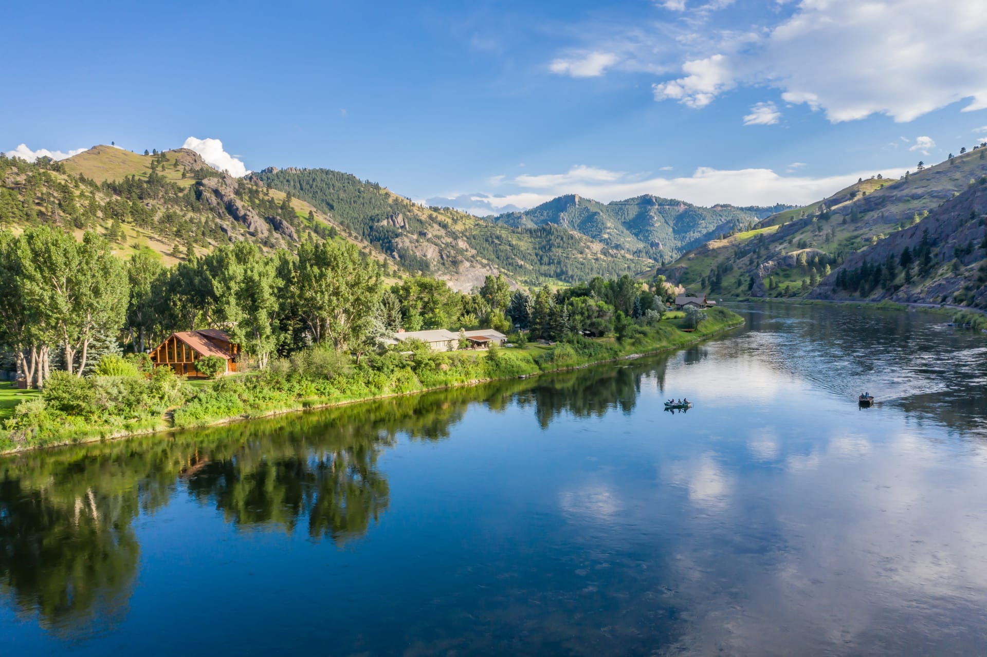 1920x1279 Missouri River Cabin. Montana Fishing Property