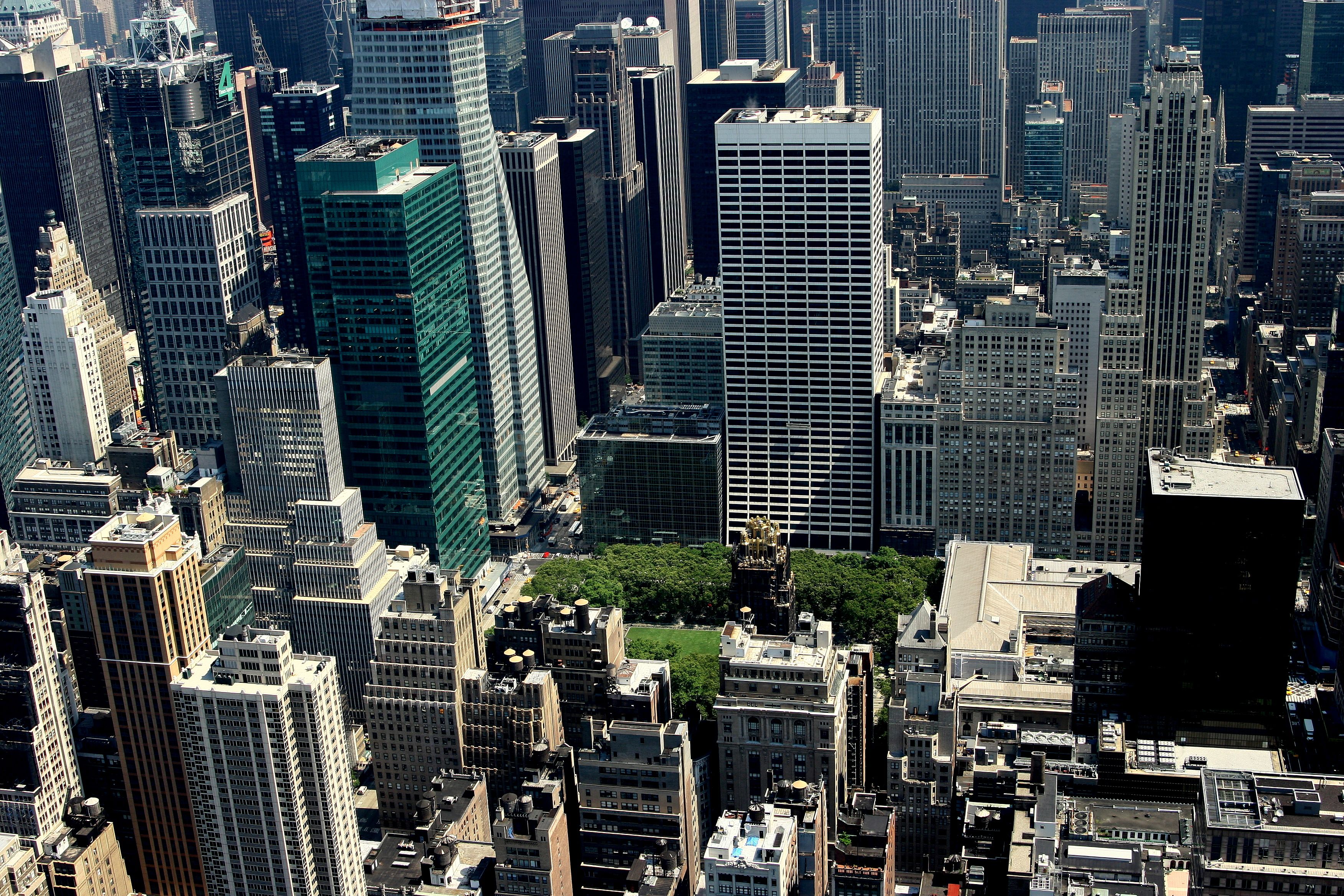 3504x2336 Aerial photograph of Midtown Manhattan & Bryant Park