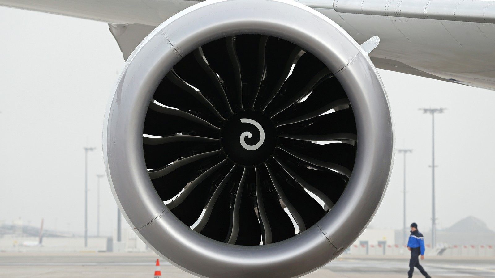 1600x900 The Jet Engine: A Futuristic Technology Stuck in the Past