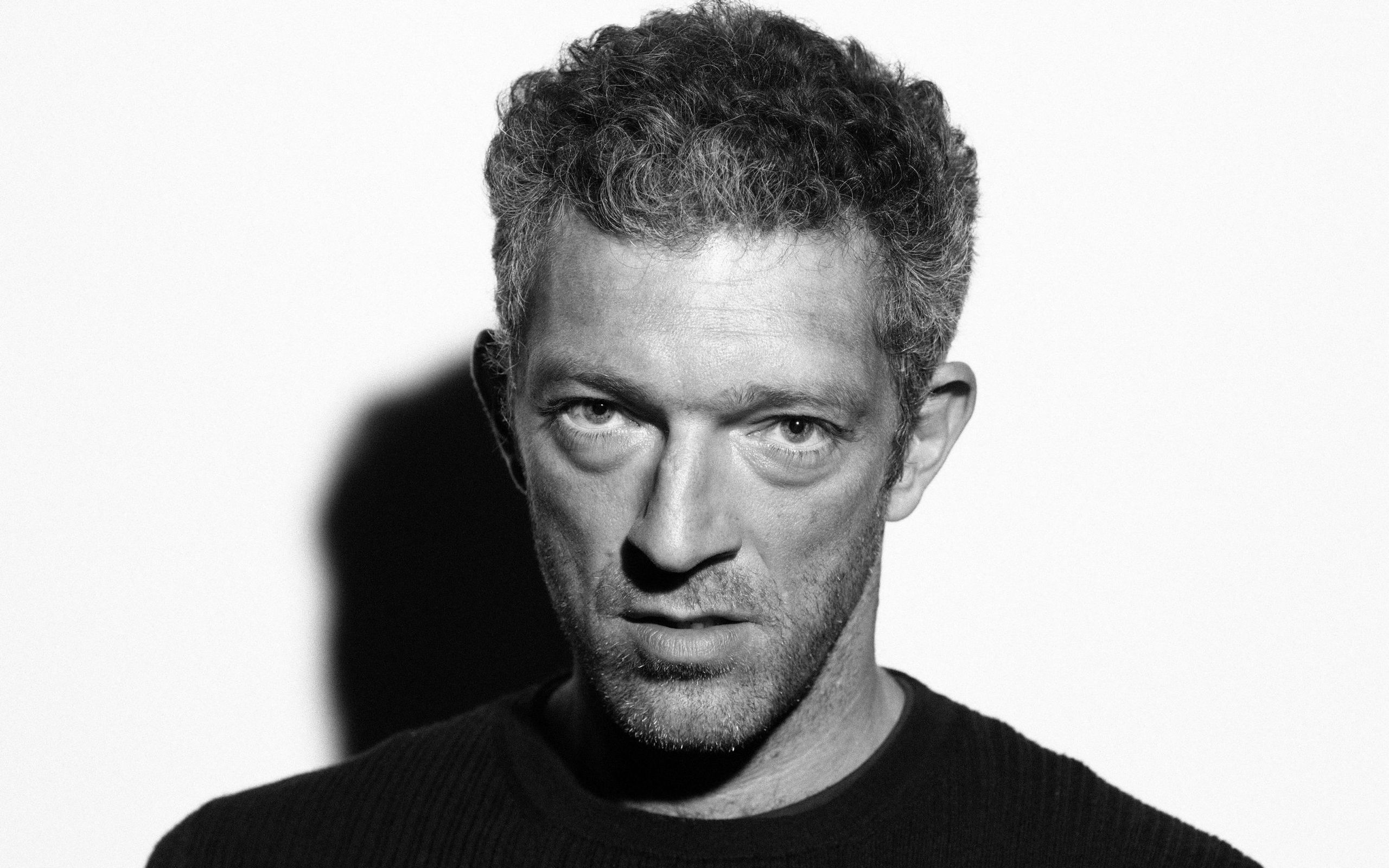 2560x1600 Download French Actor Celebrity Vincent Cassel HD Wallpaperx1600