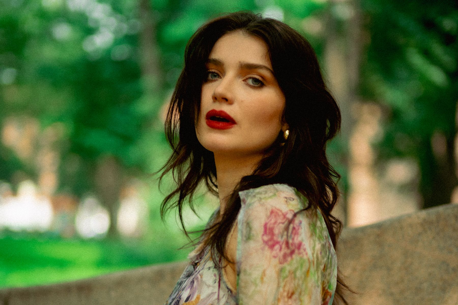 1800x1200 Eve Hewson Talks Nepo Babies, Bono, and Musical Film 'Flora and Son'