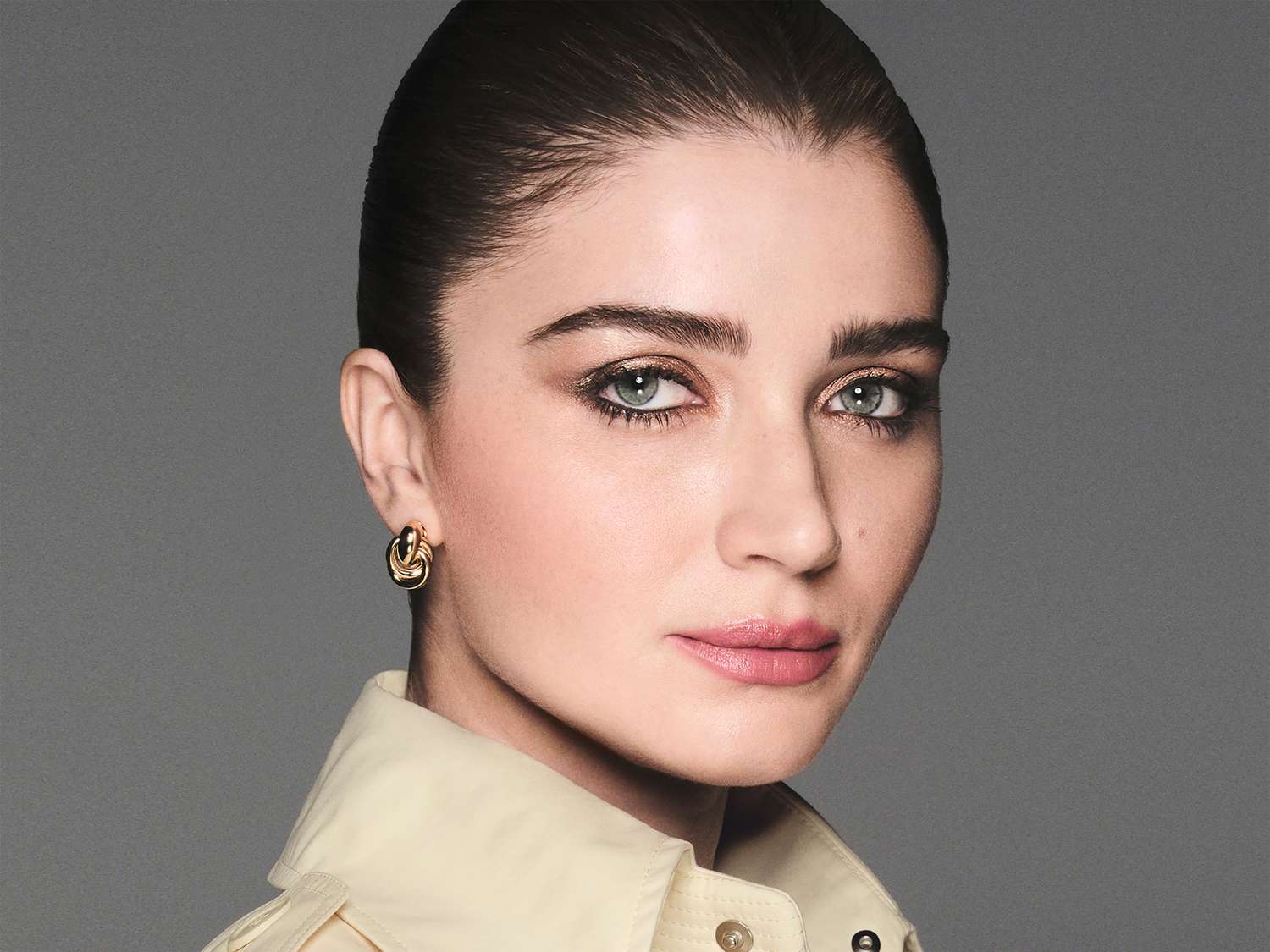 1500x1125 Eve Hewson On Date Night Makeup And Her Summer Fragrance Obsession