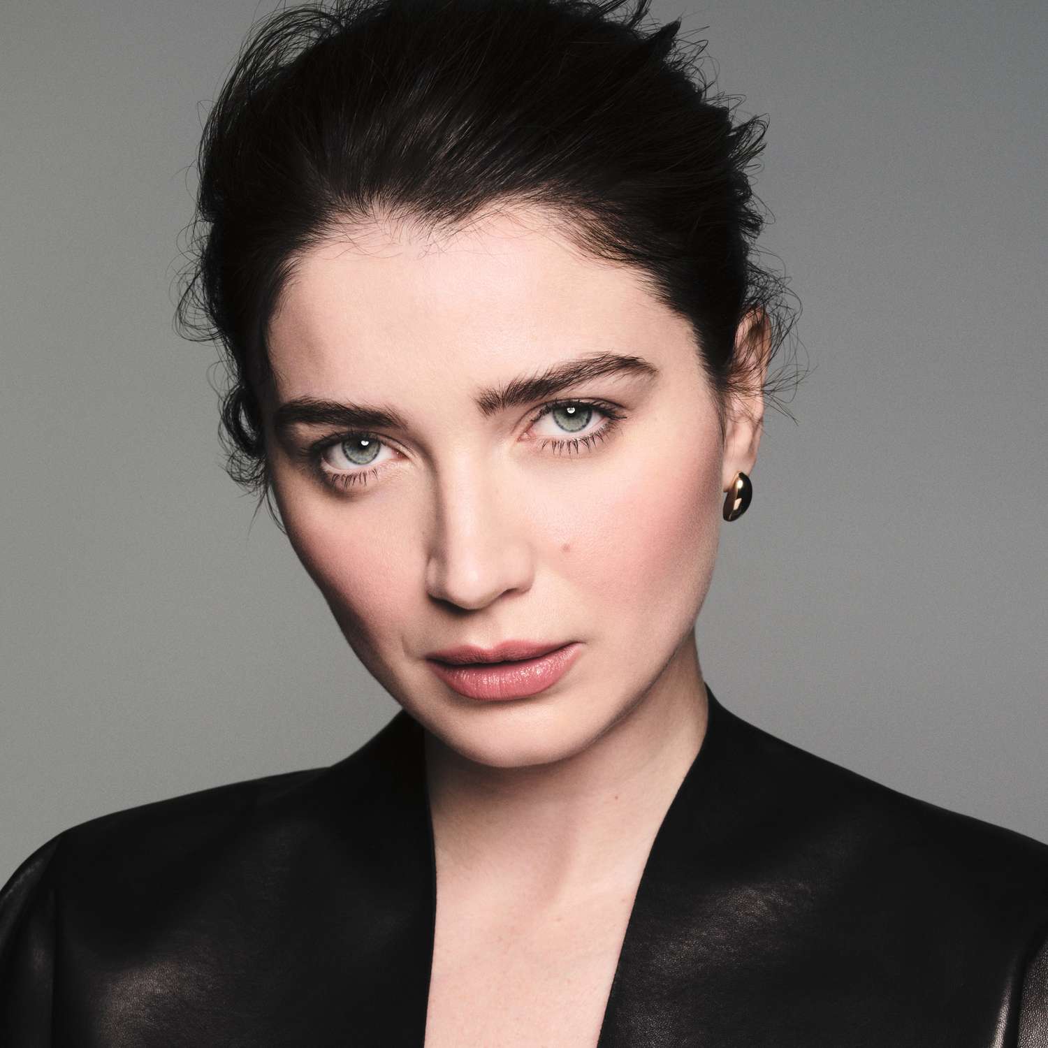1500x1500 Eve Hewson On Date Night Makeup And Her Summer Fragrance Obsession