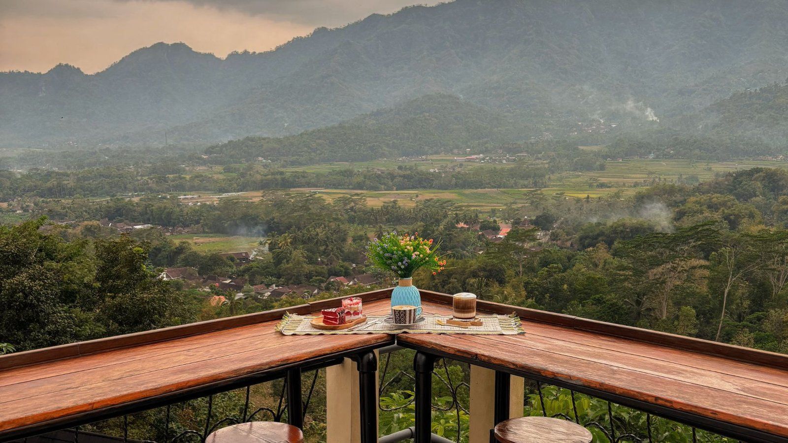 1600x900 Enjoying the Atmosphere Magelang: Recommendations for Comfortable Outdoor Cafes Around Candi Borobudur