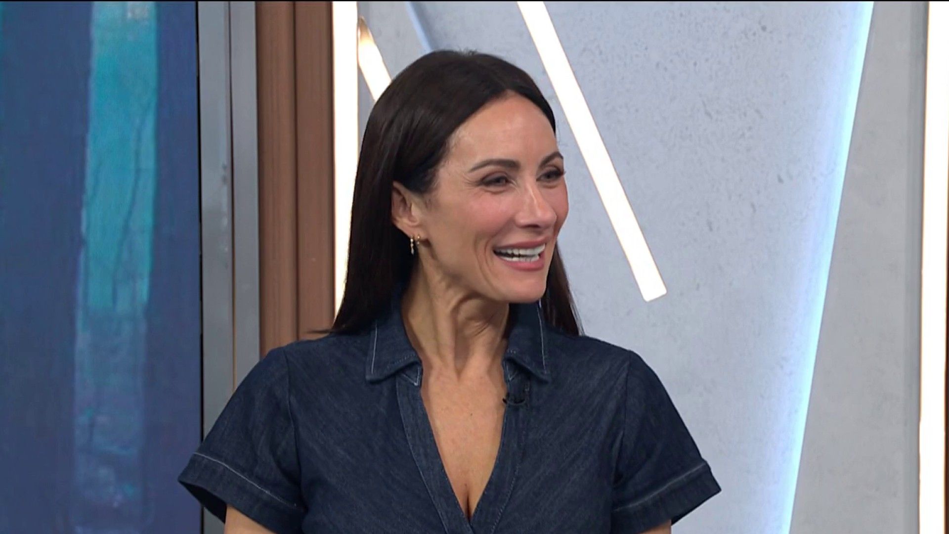 1920x1080 Laura Benanti on not cracking a smile in ‘Mayor of Kingstown'