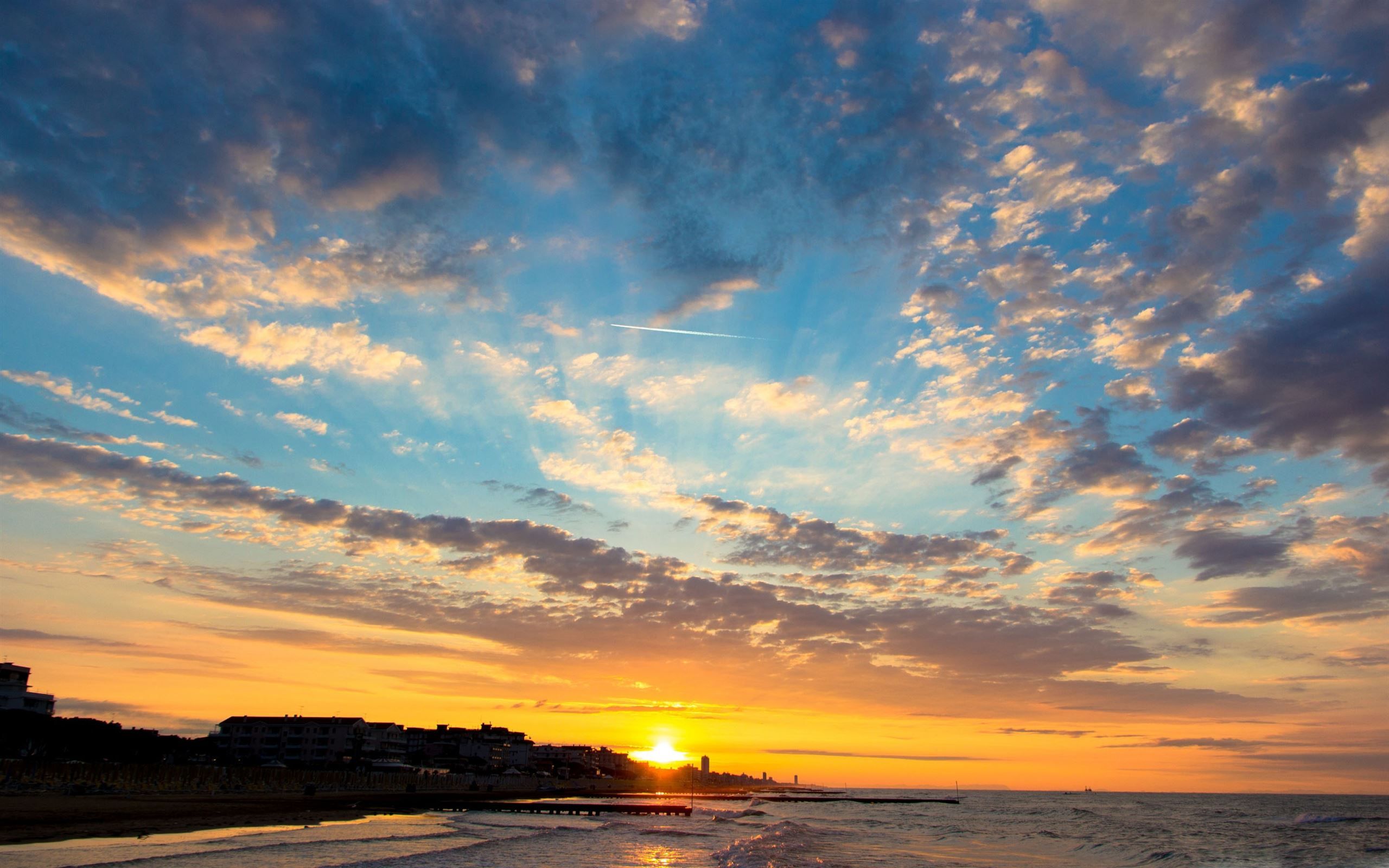 2560x1600 Sunrise In Jesolo Italy Mac Wallpaper Download