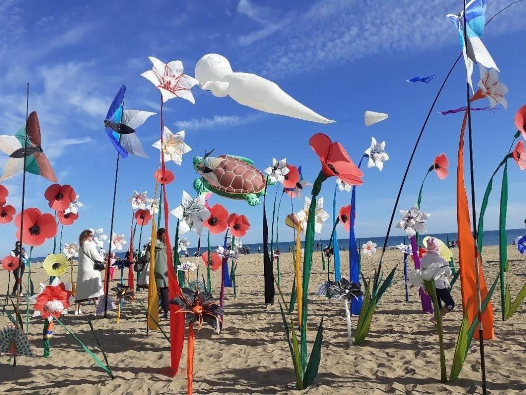 1024x768 On the beach of Jesolo the most important kite festival in Italy
