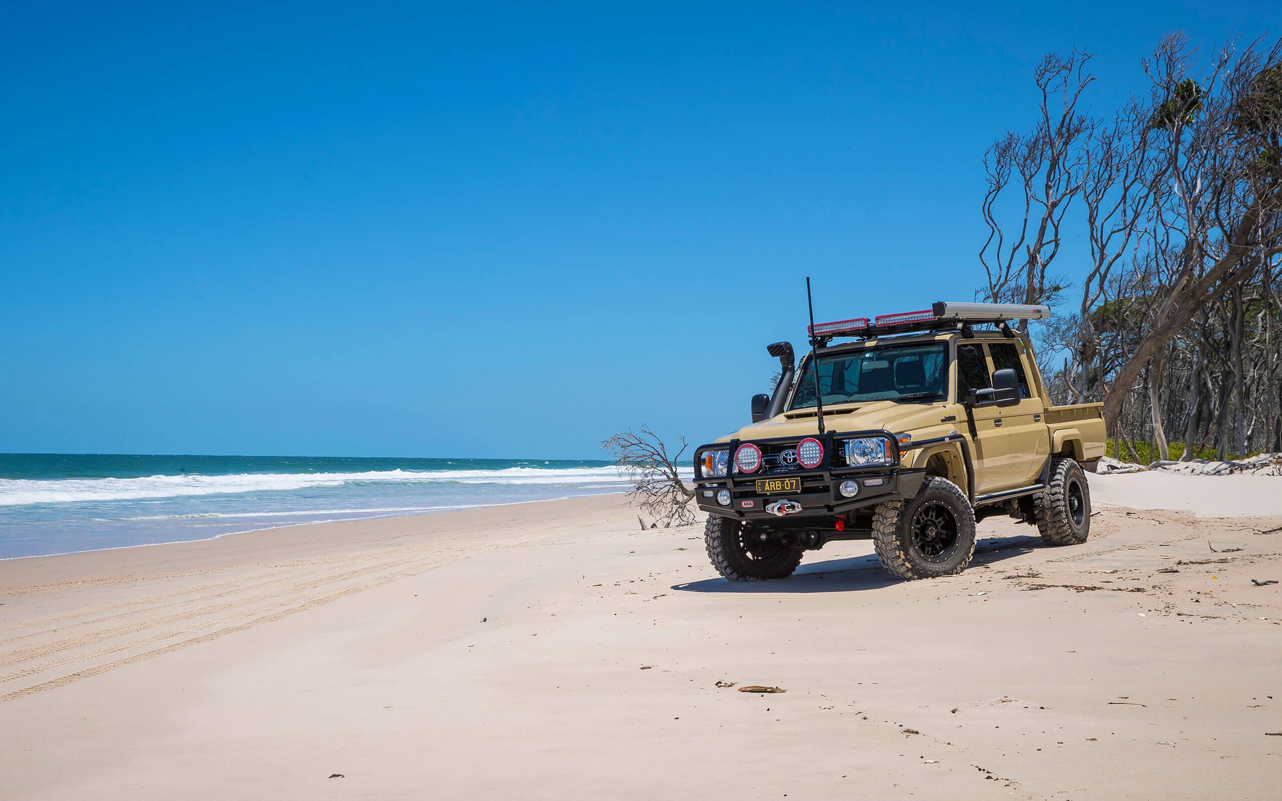 2560x1600 Land Cruiser 70 Wallpaper