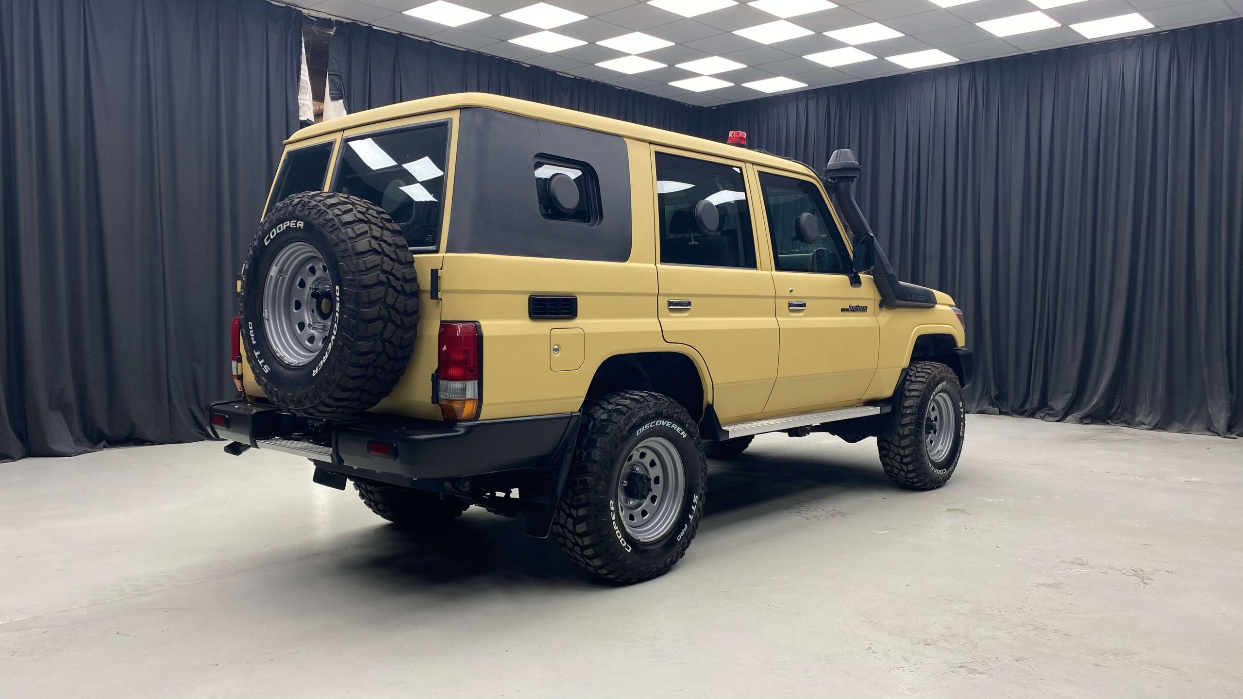 2560x1440 Armored Land Cruiser Bulletproof Toyota SUV: The Armored Group
